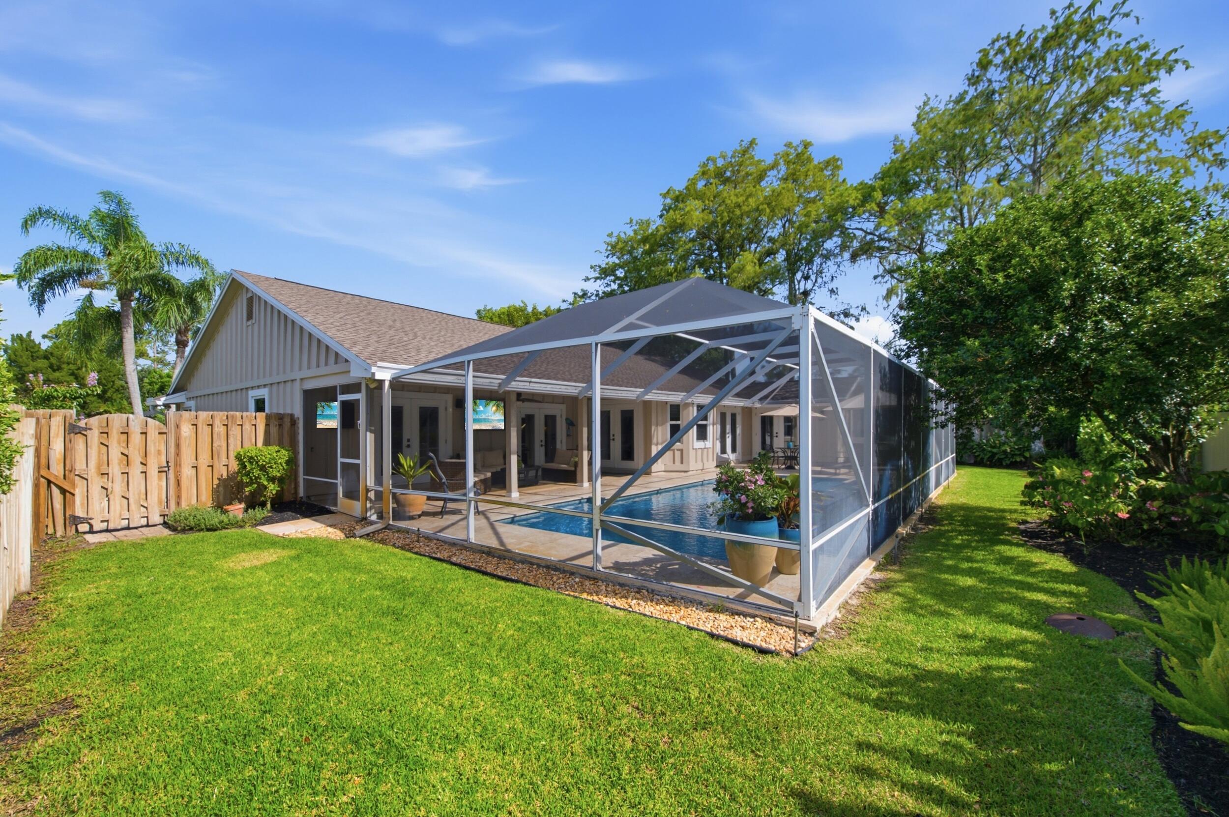 SUGAR POND MANOR OF WELLINGTON - Residential