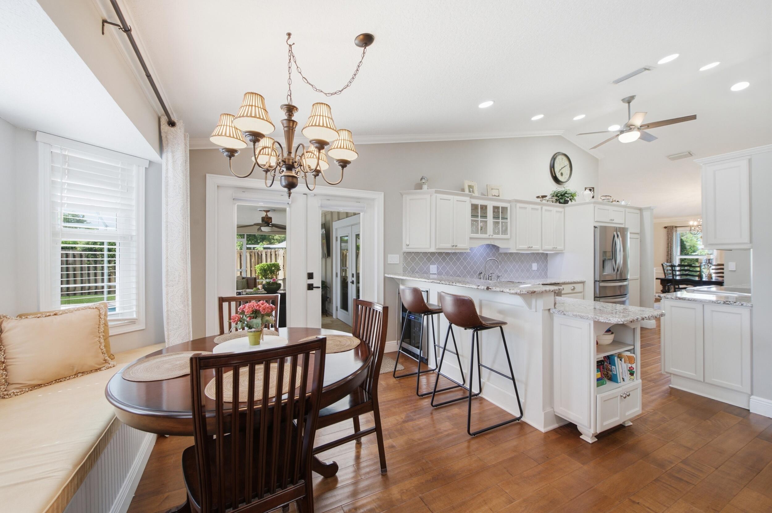 SUGAR POND MANOR OF WELLINGTON - Residential