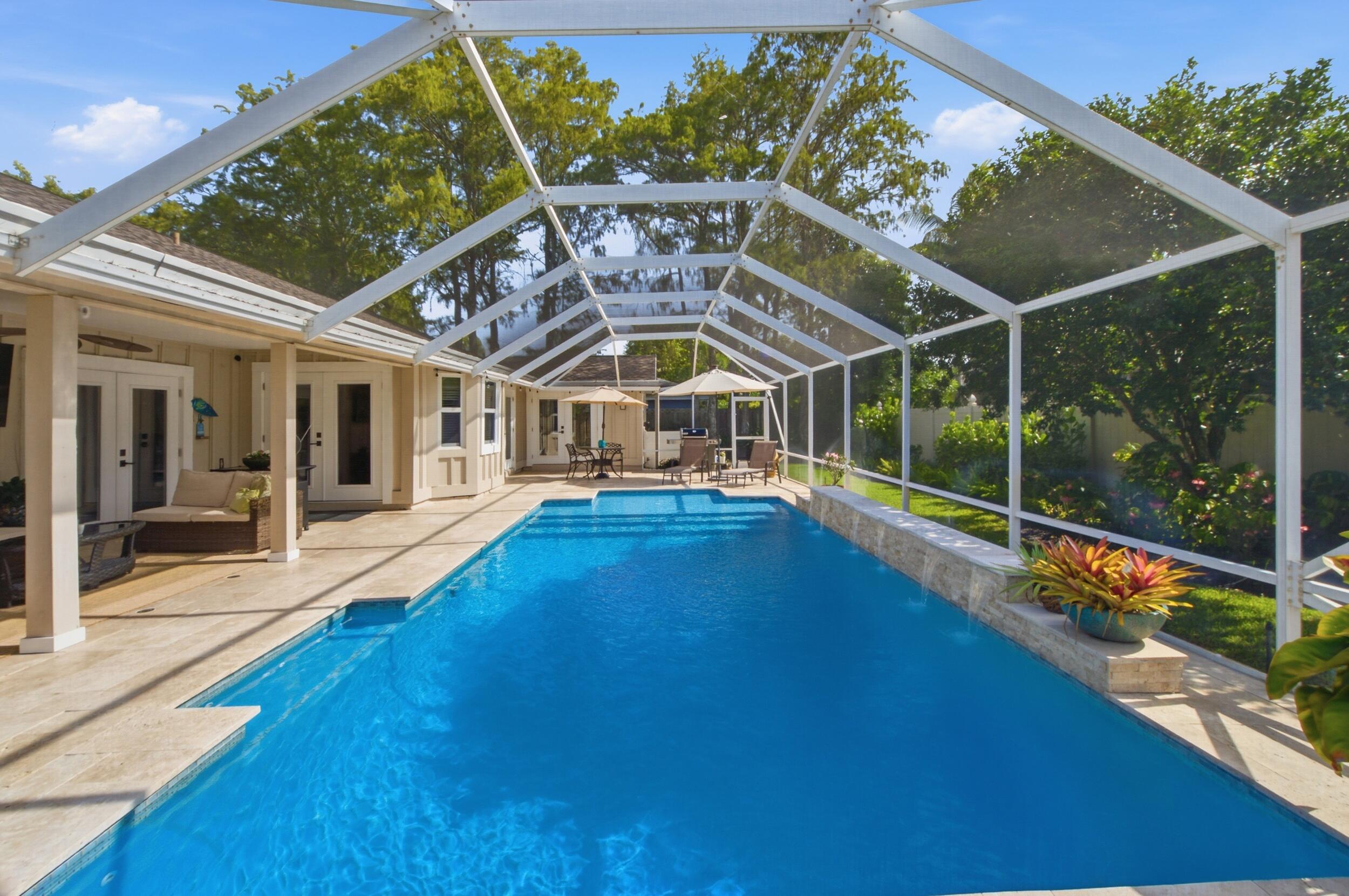 SUGAR POND MANOR OF WELLINGTON - Residential