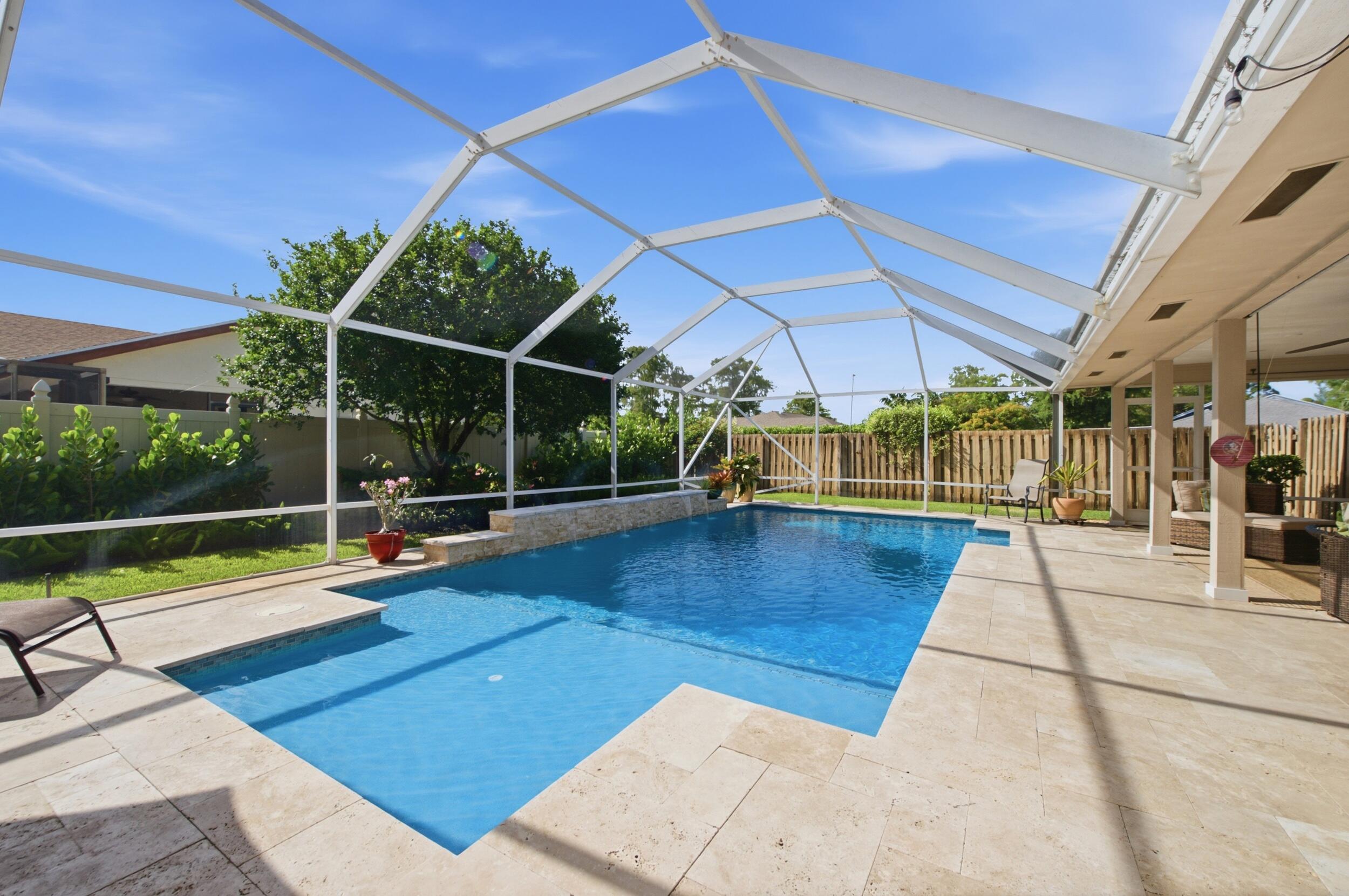 SUGAR POND MANOR OF WELLINGTON - Residential