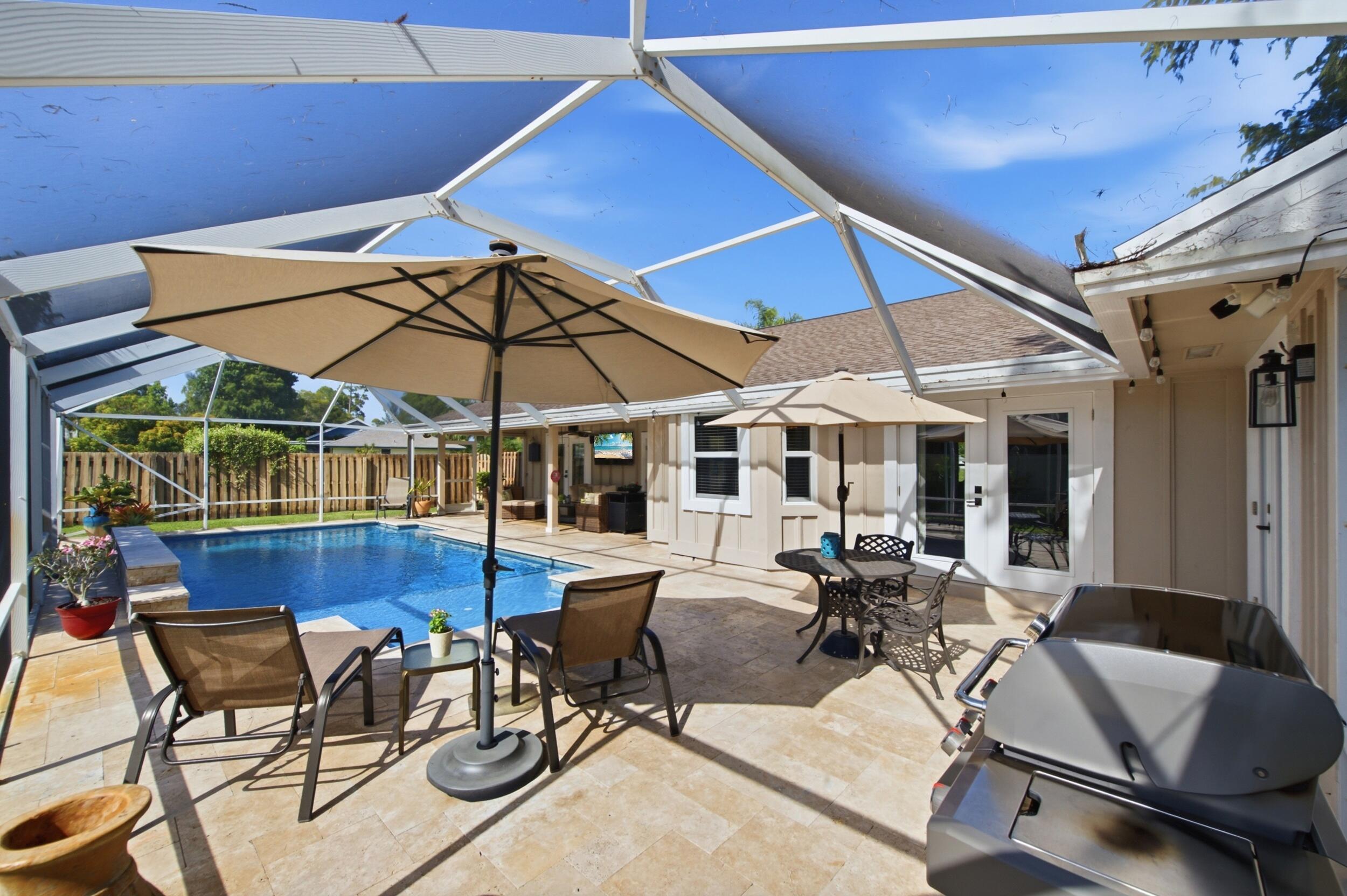 SUGAR POND MANOR OF WELLINGTON - Residential