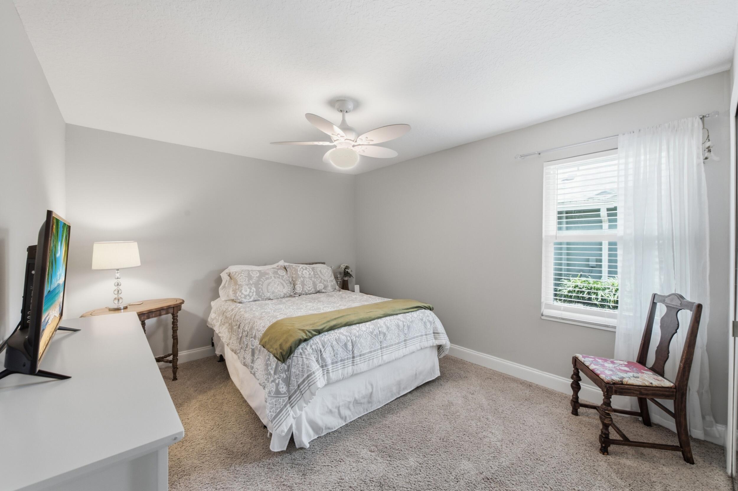 SUGAR POND MANOR OF WELLINGTON - Residential