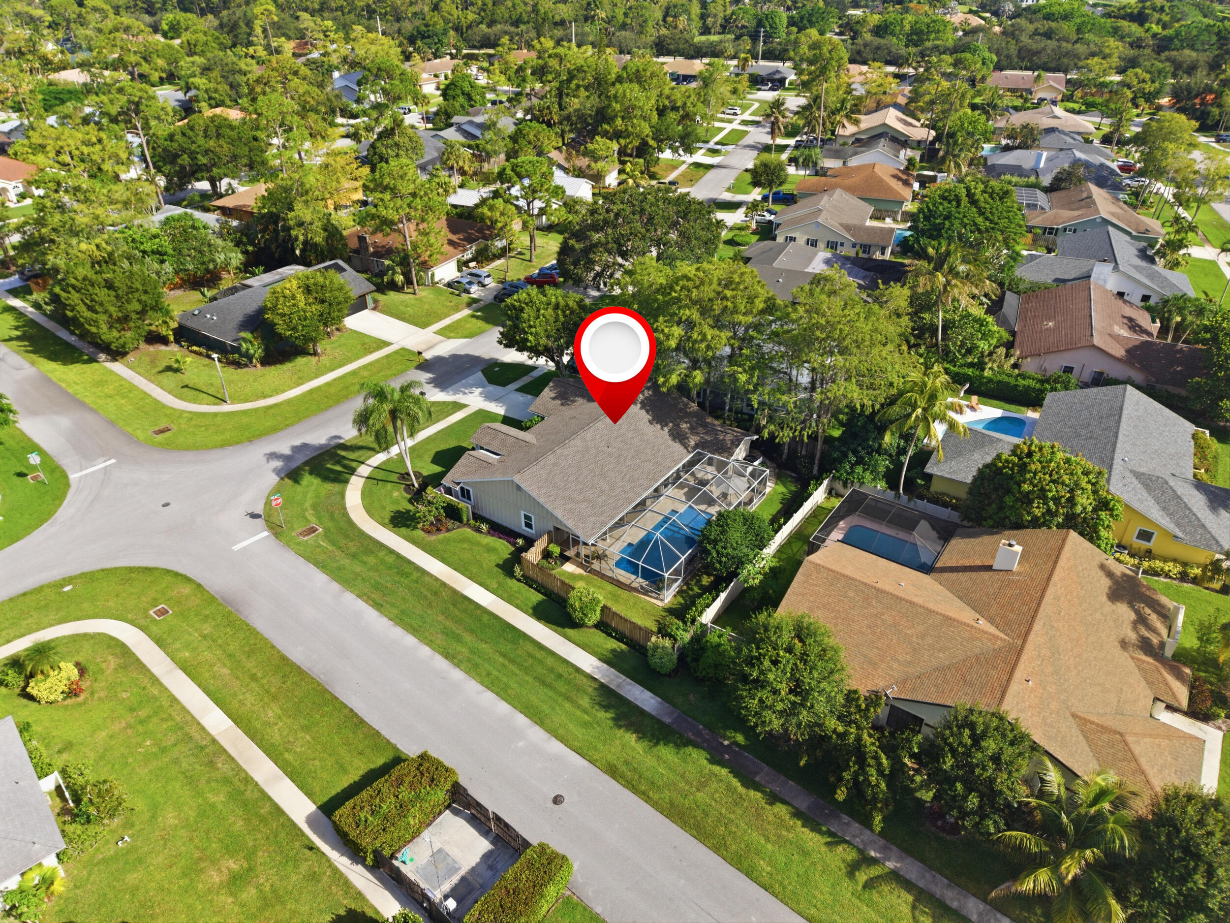 SUGAR POND MANOR OF WELLINGTON - Residential