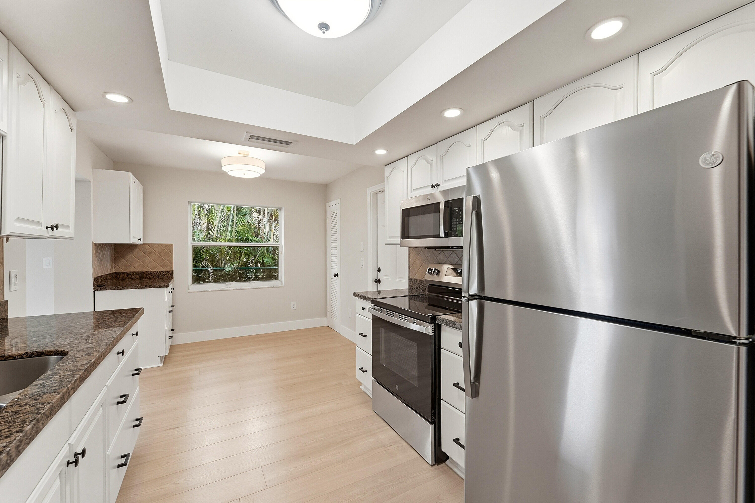 SANDALFOOT COVE - Residential Lease