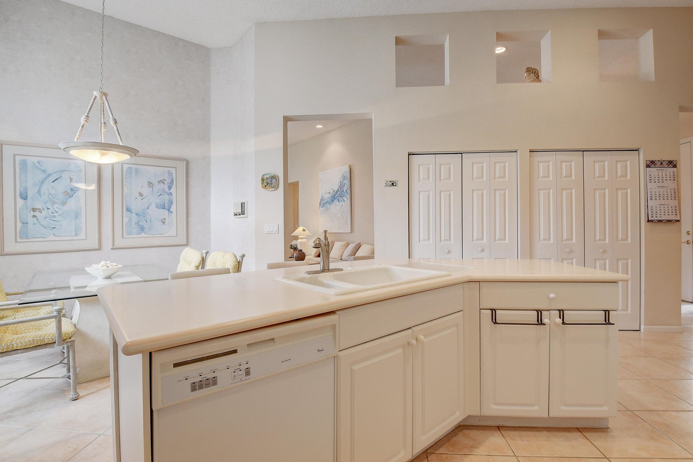 ABERDEEN / CARRINGTON LAKES - Residential Lease