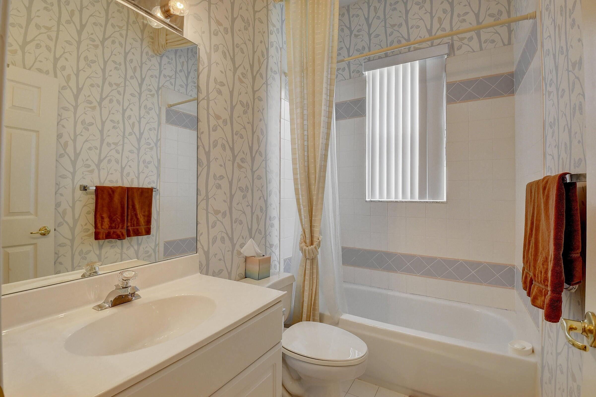 ABERDEEN / CARRINGTON LAKES - Residential Lease
