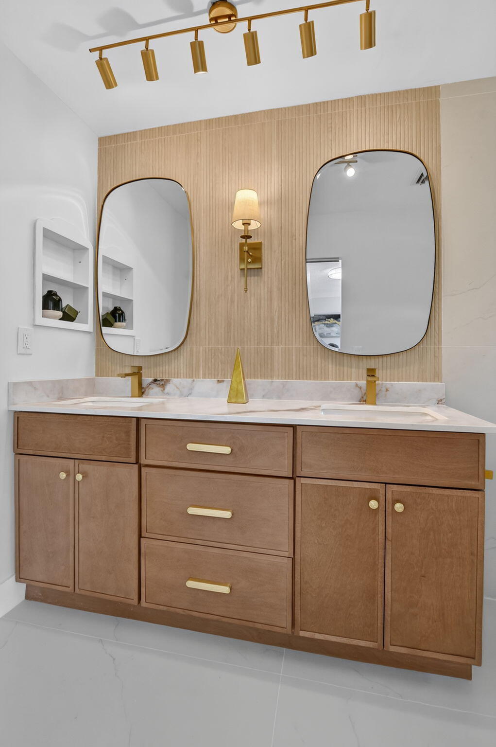 BOCA CHASE TR 9 B - Residential