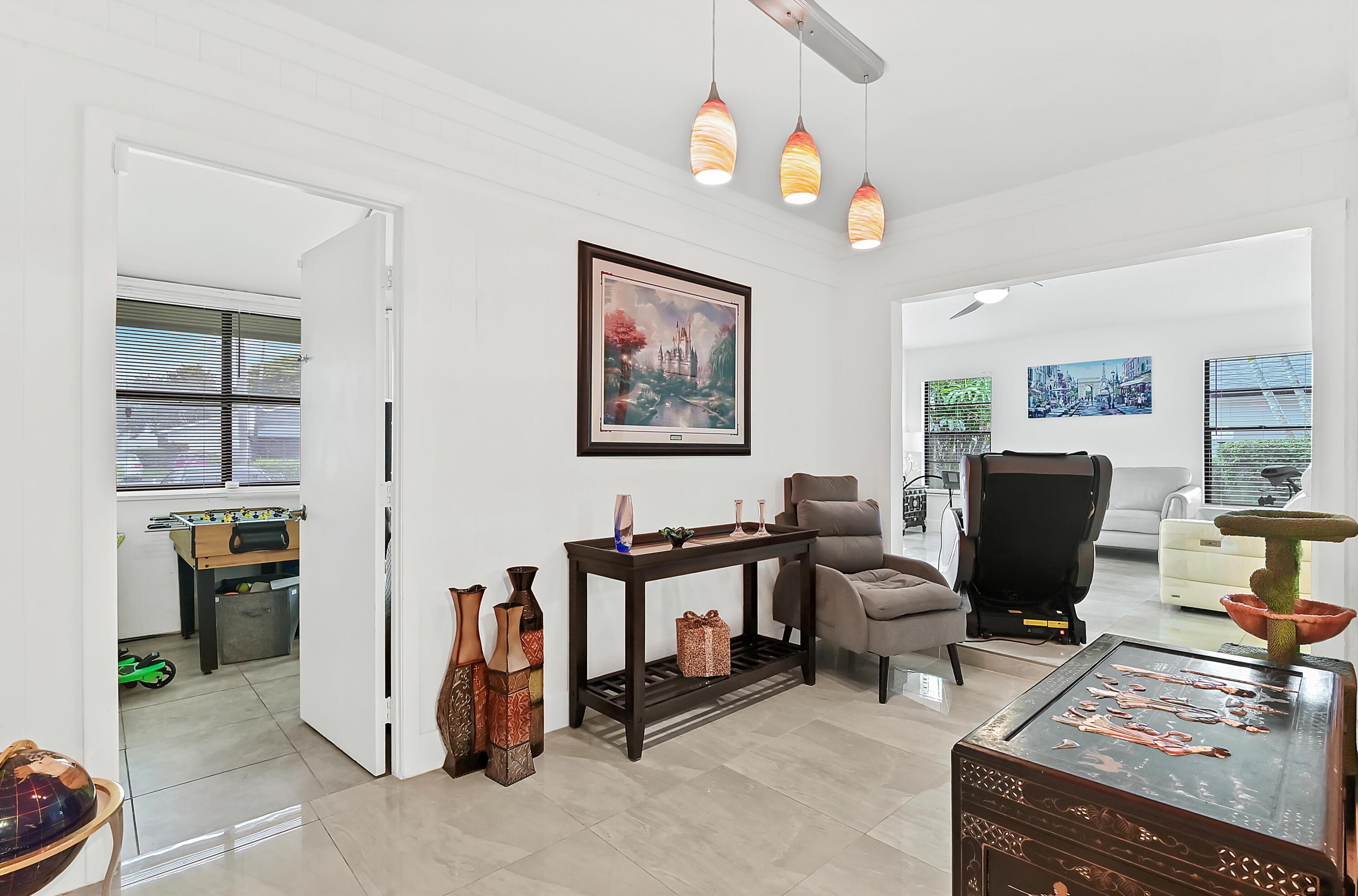 LAKESIDE GREEN - Residential