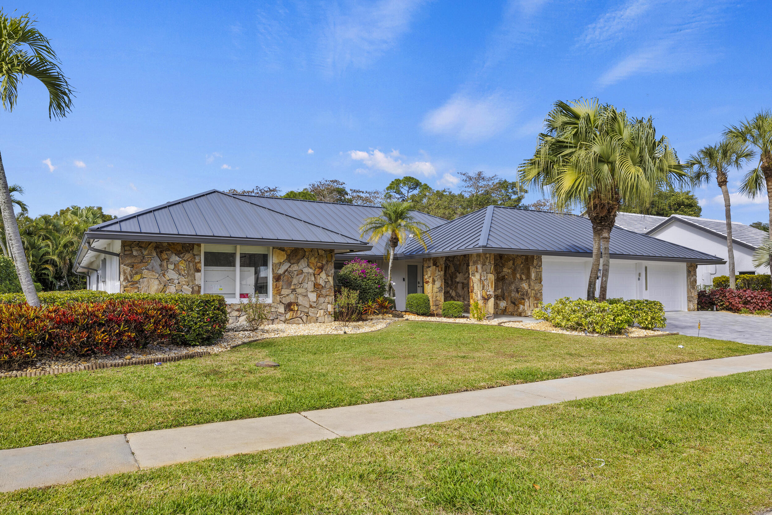 BOCA WOODS COUNTRY CLUB PH 2 - Residential