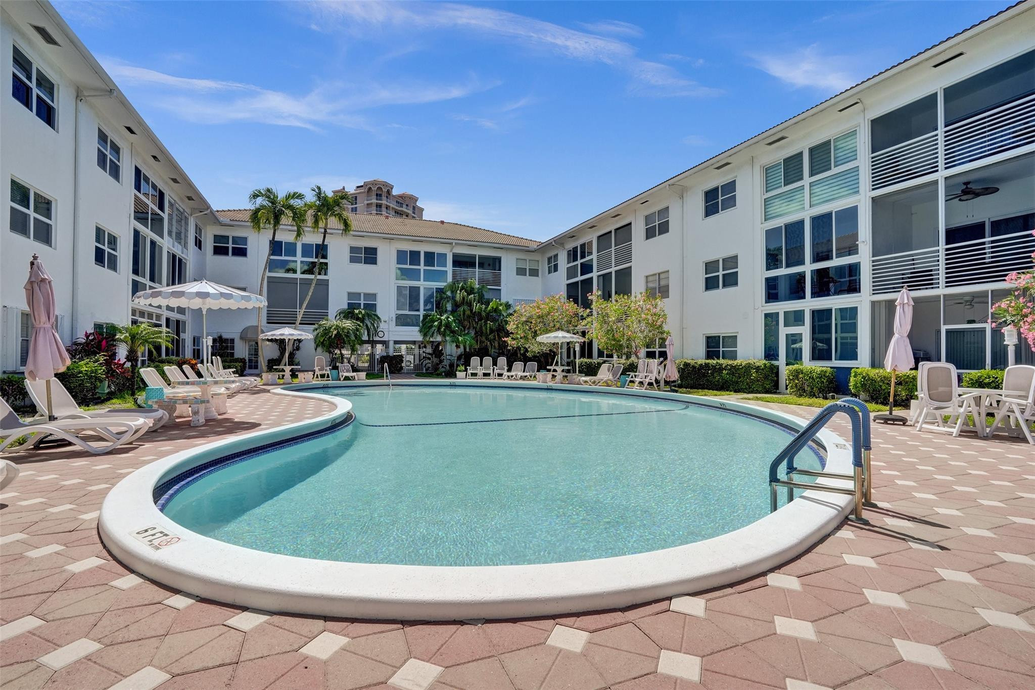 NORTH LEISURE GARDENS CONDO - Residential