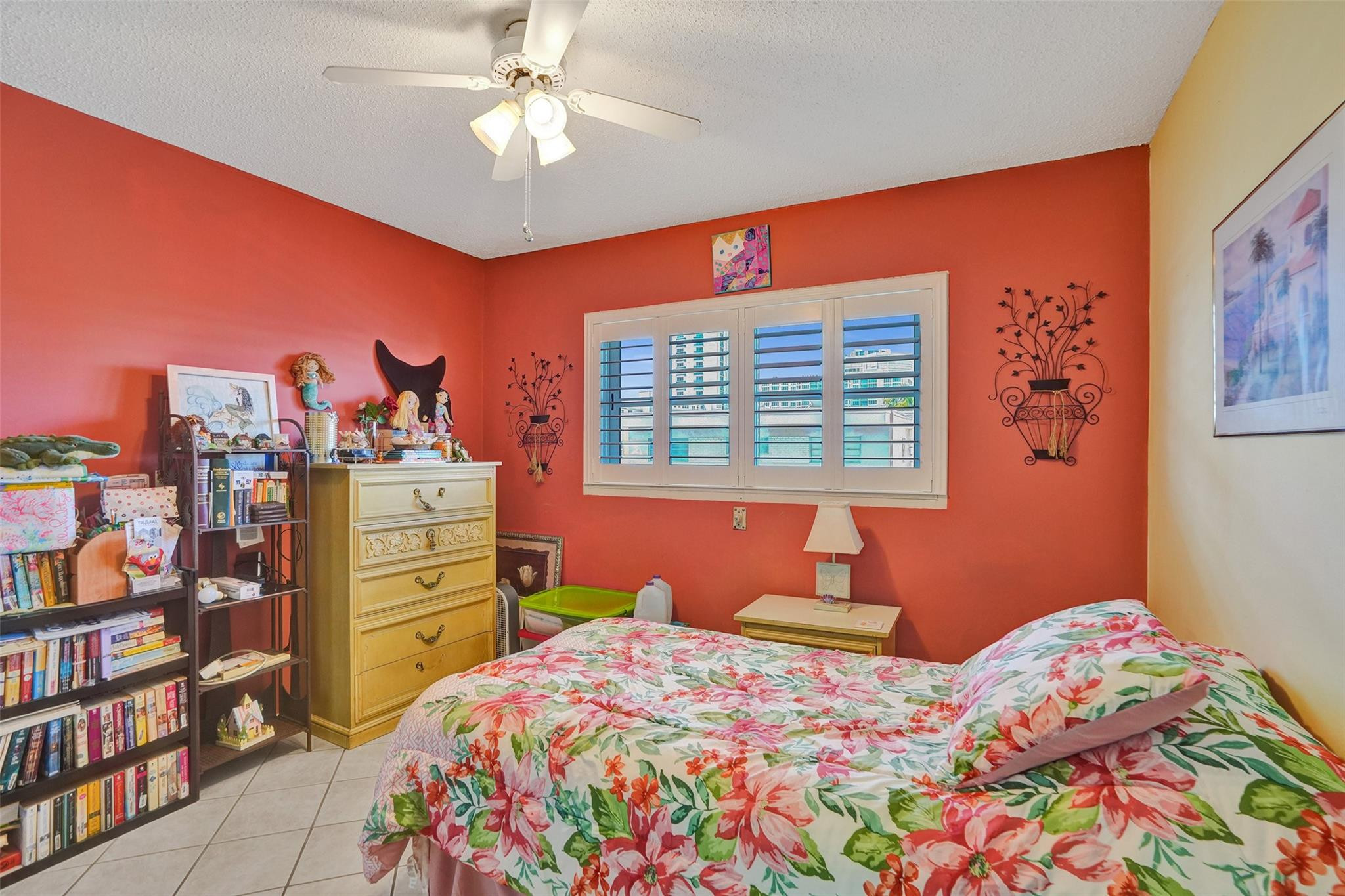 NORTH LEISURE GARDENS CONDO - Residential