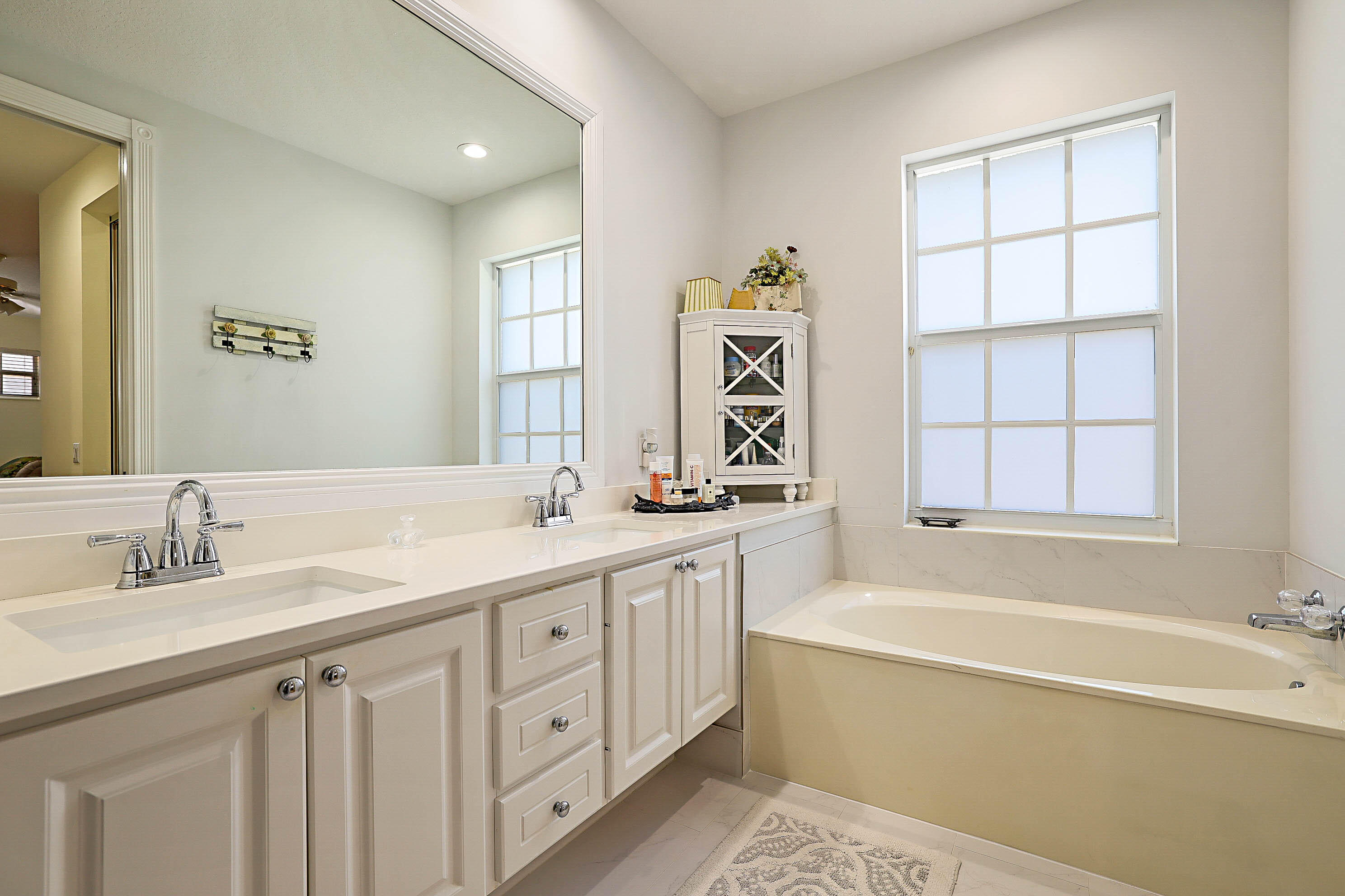 CAMBRIDGE AT ABACOA - Residential