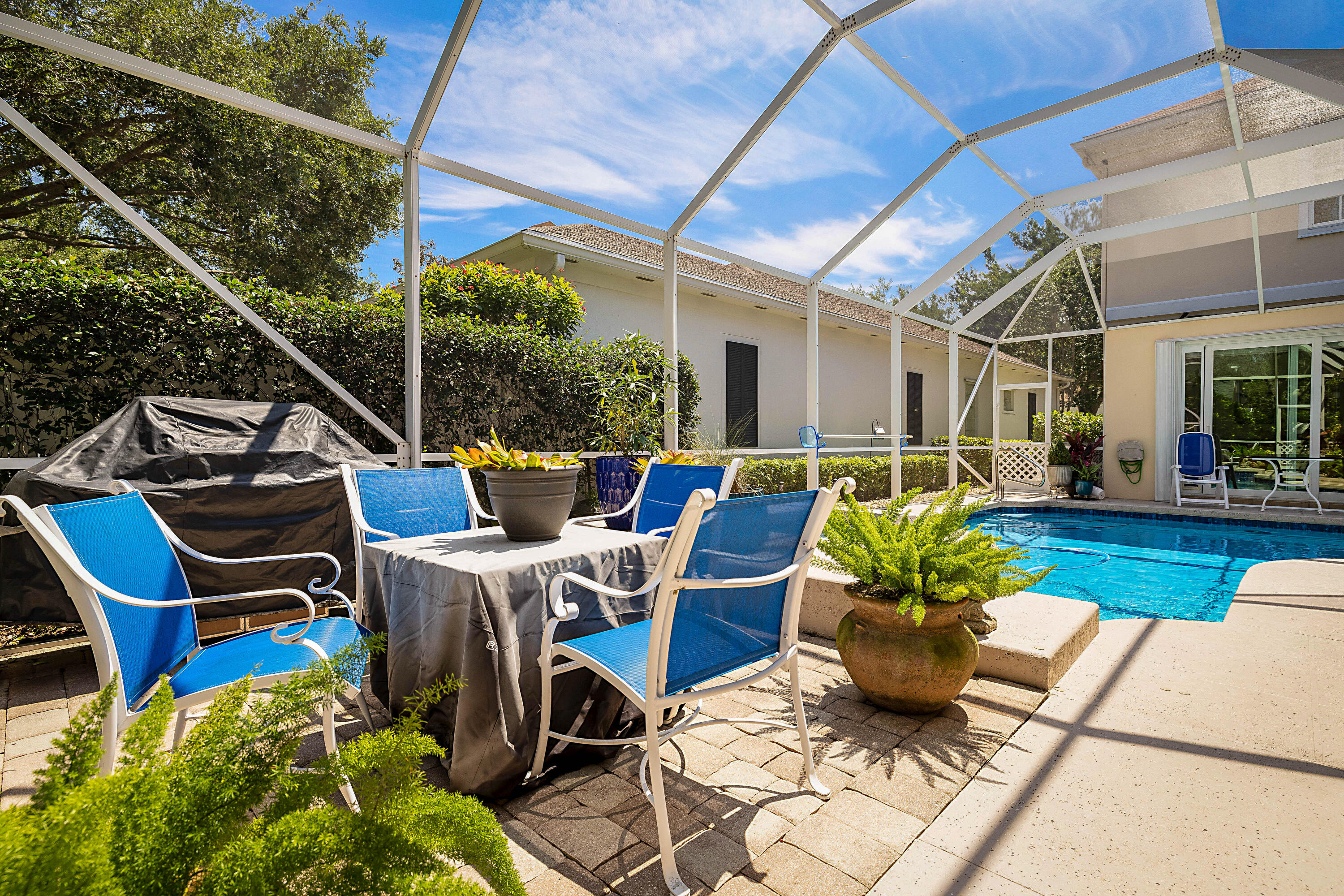 CAMBRIDGE AT ABACOA - Residential