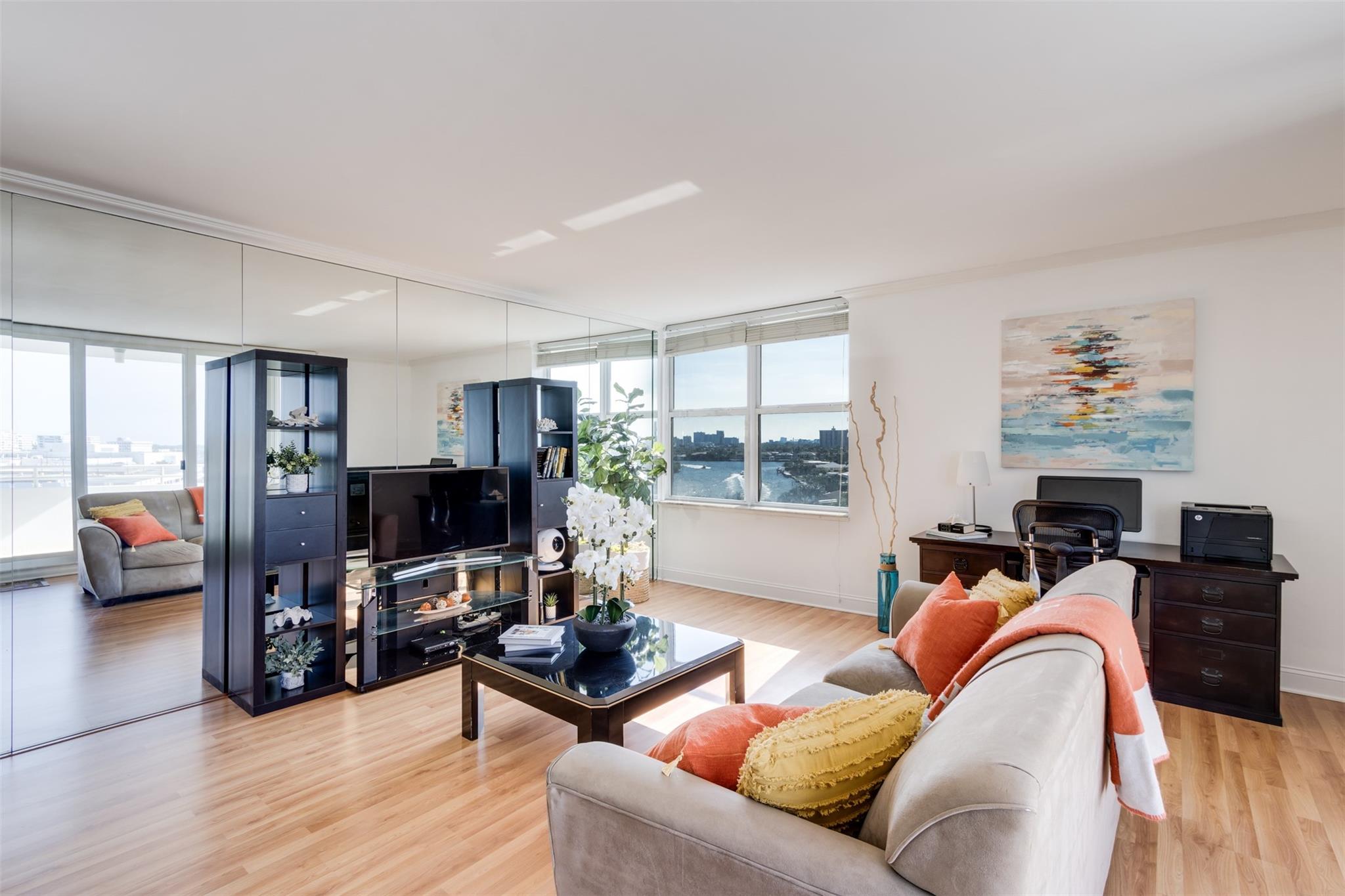 Sunrise Tower - Residential