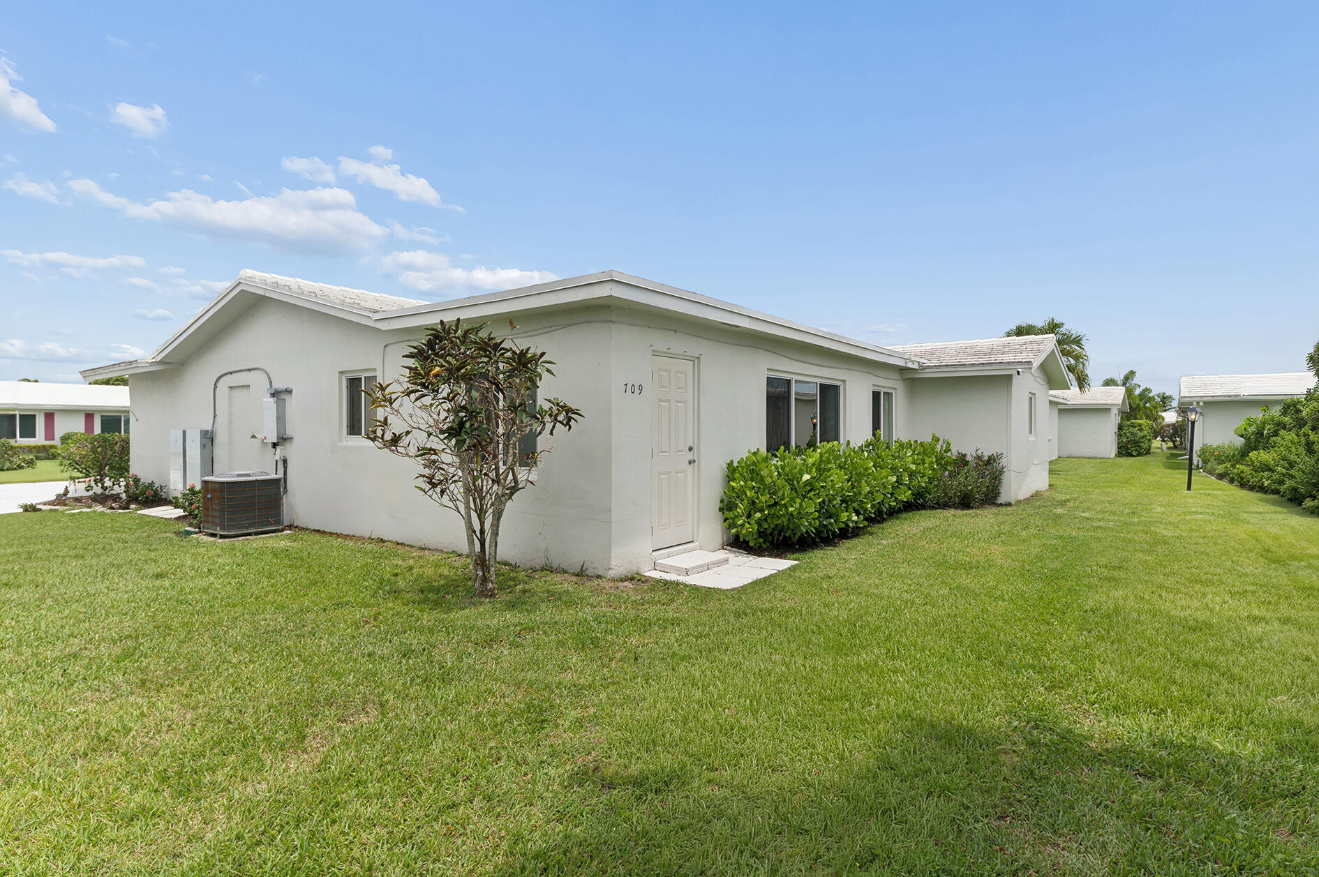 PALM BEACH LEISUREVILLE - Residential