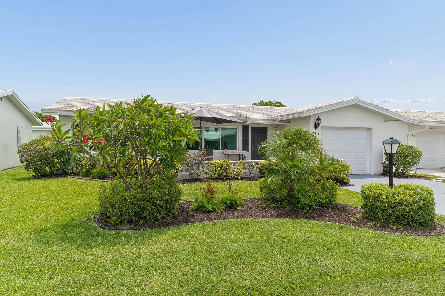 PALM BEACH LEISUREVILLE - Residential