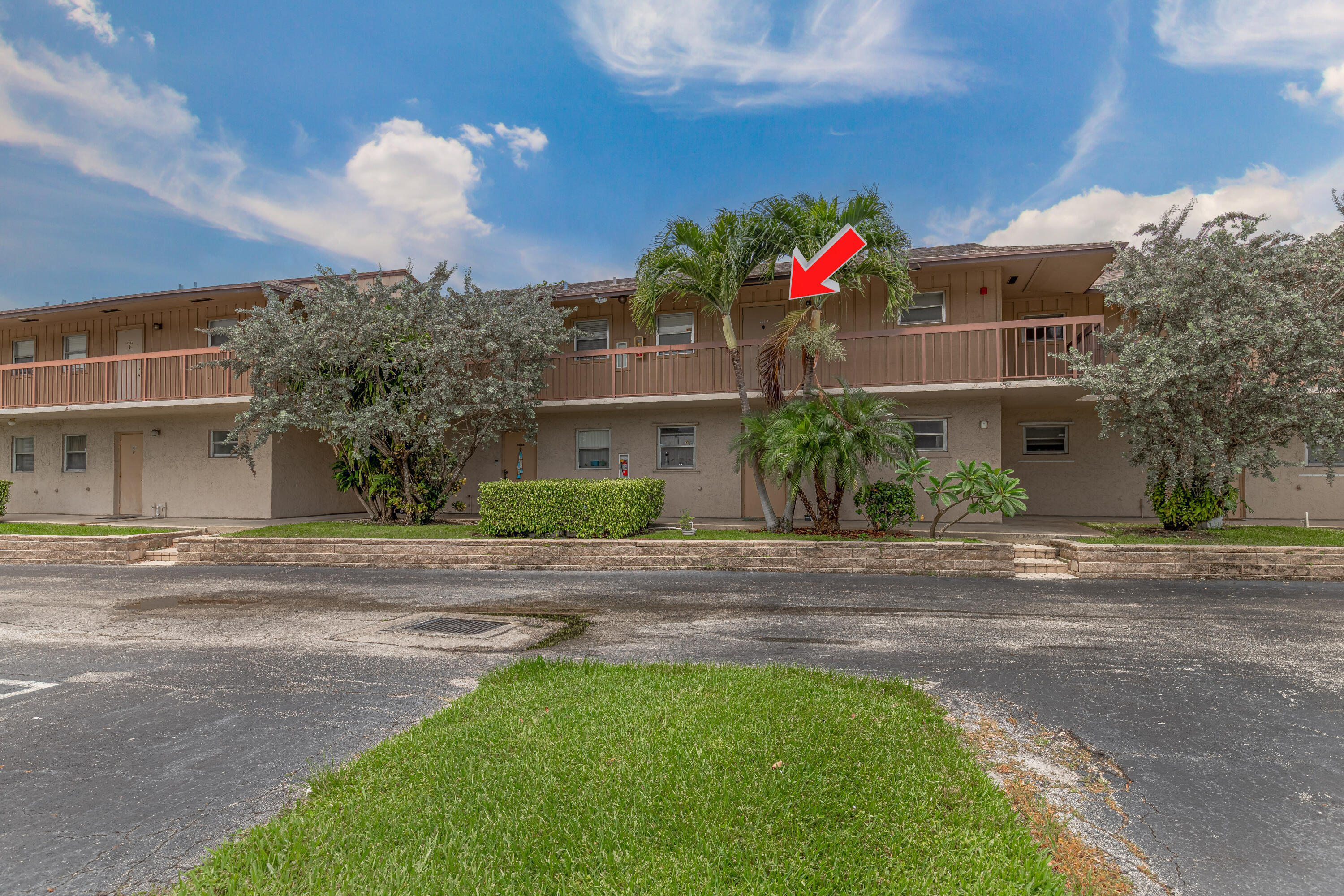 FIRST ENCOUNTER CONDO - Residential Lease