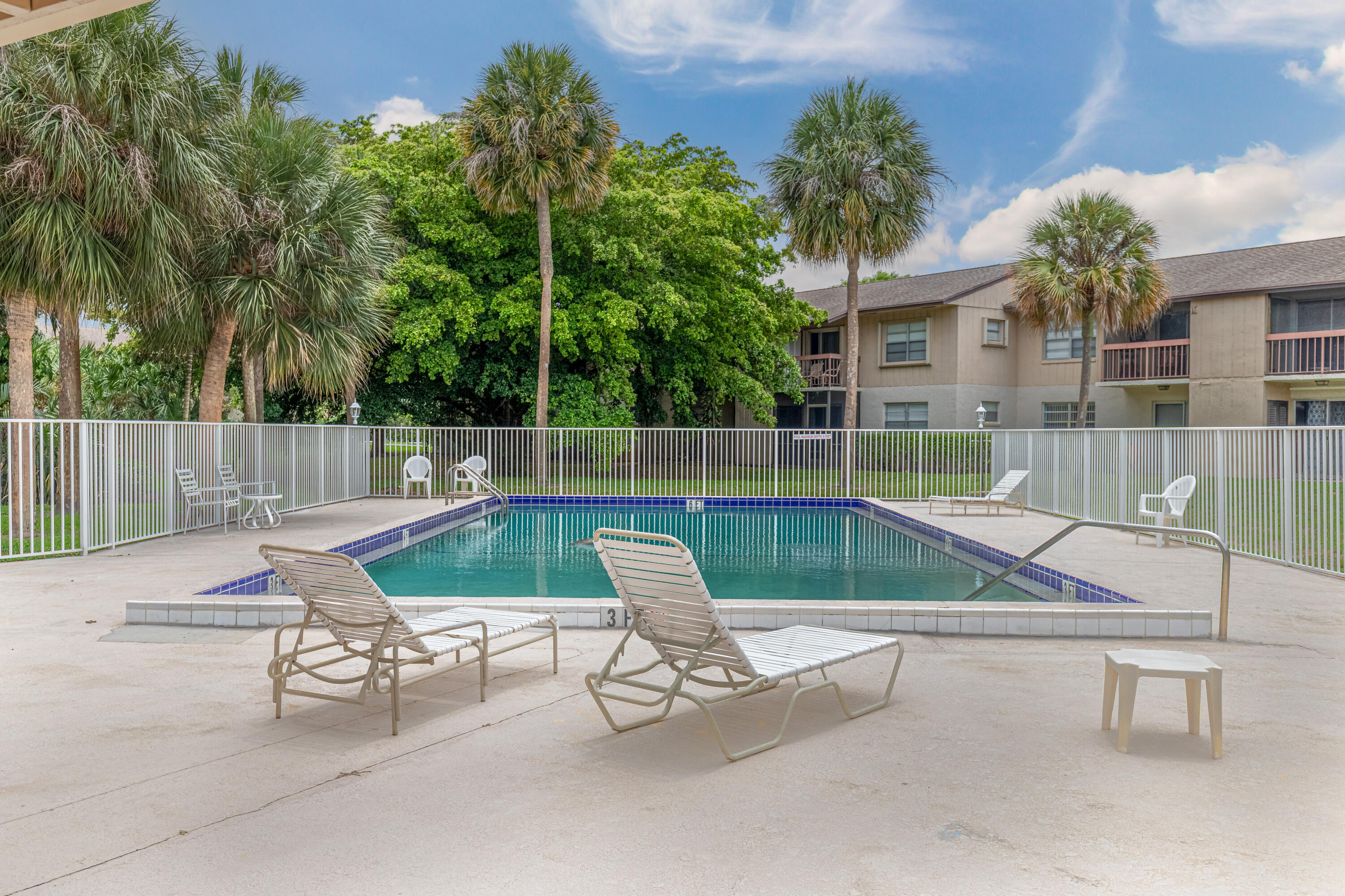 FIRST ENCOUNTER CONDO - Residential Lease