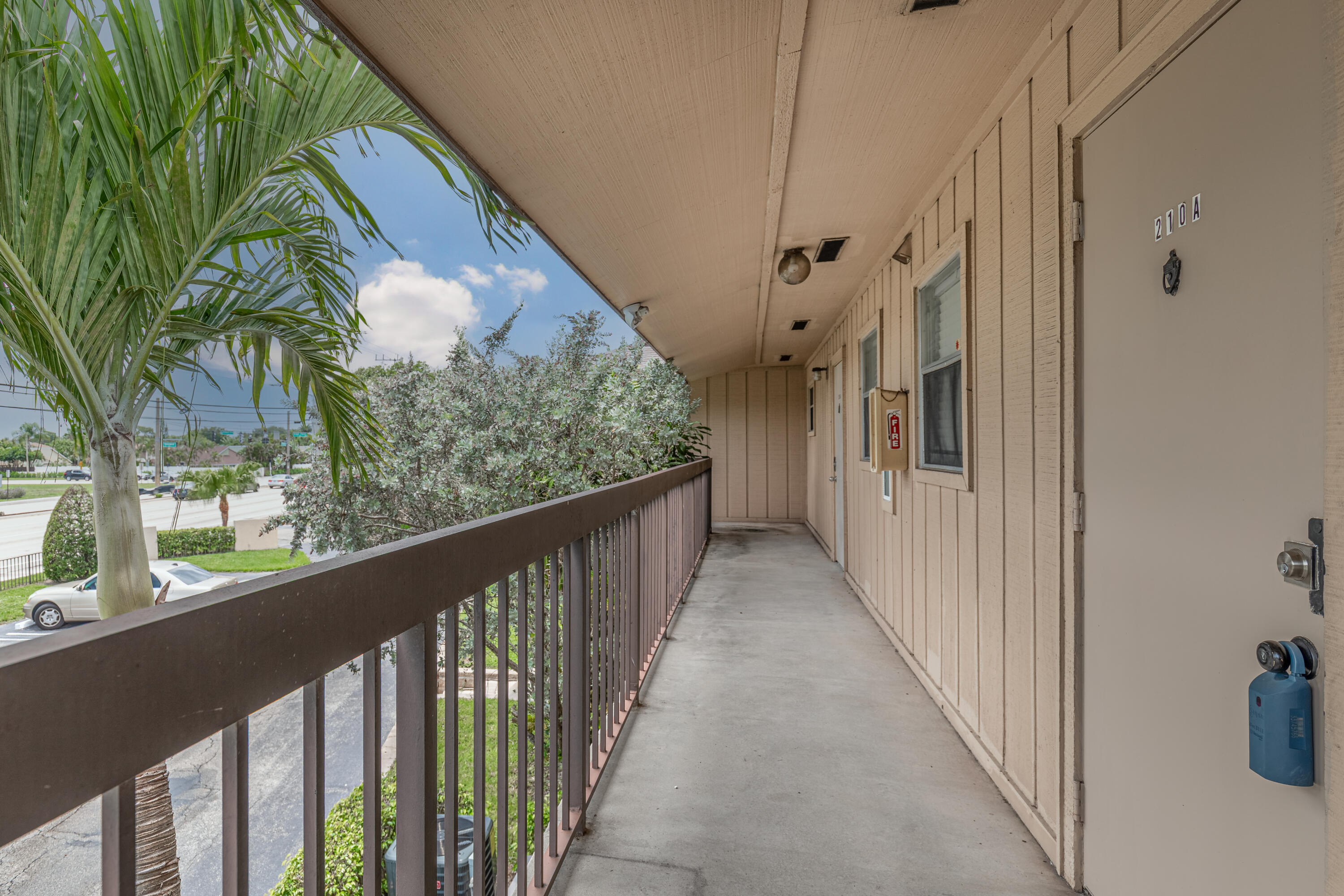 FIRST ENCOUNTER CONDO - Residential Lease