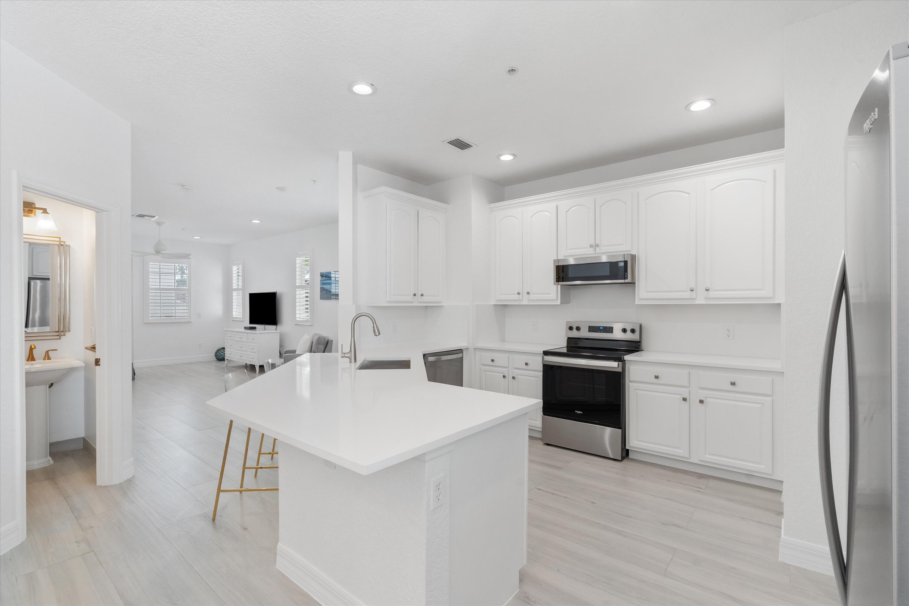DELRAY SEBASTIAN - Residential
