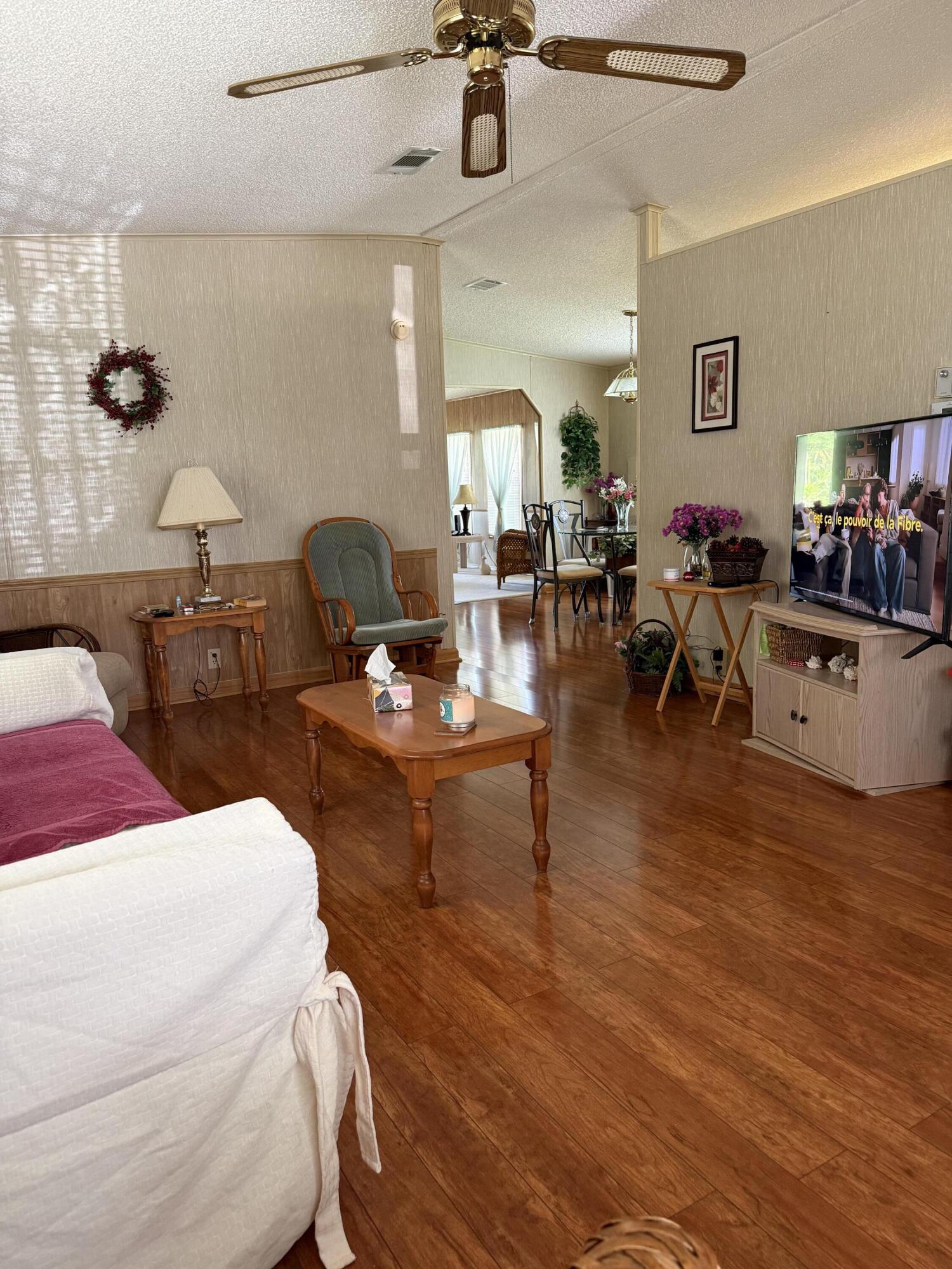 SPANISH LAKES COUNTRY CLUB VILLAGE - Residential
