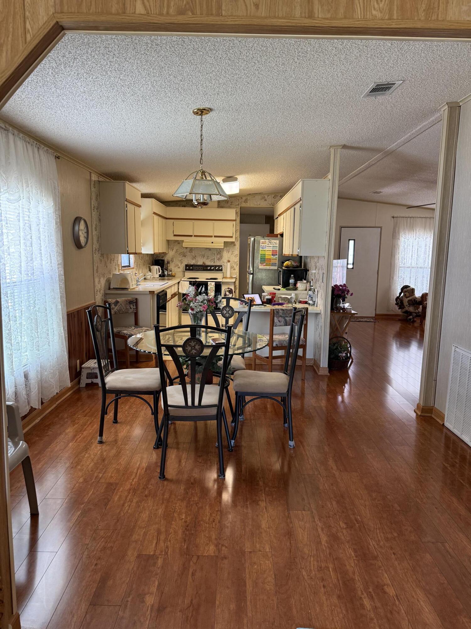 SPANISH LAKES COUNTRY CLUB VILLAGE - Residential