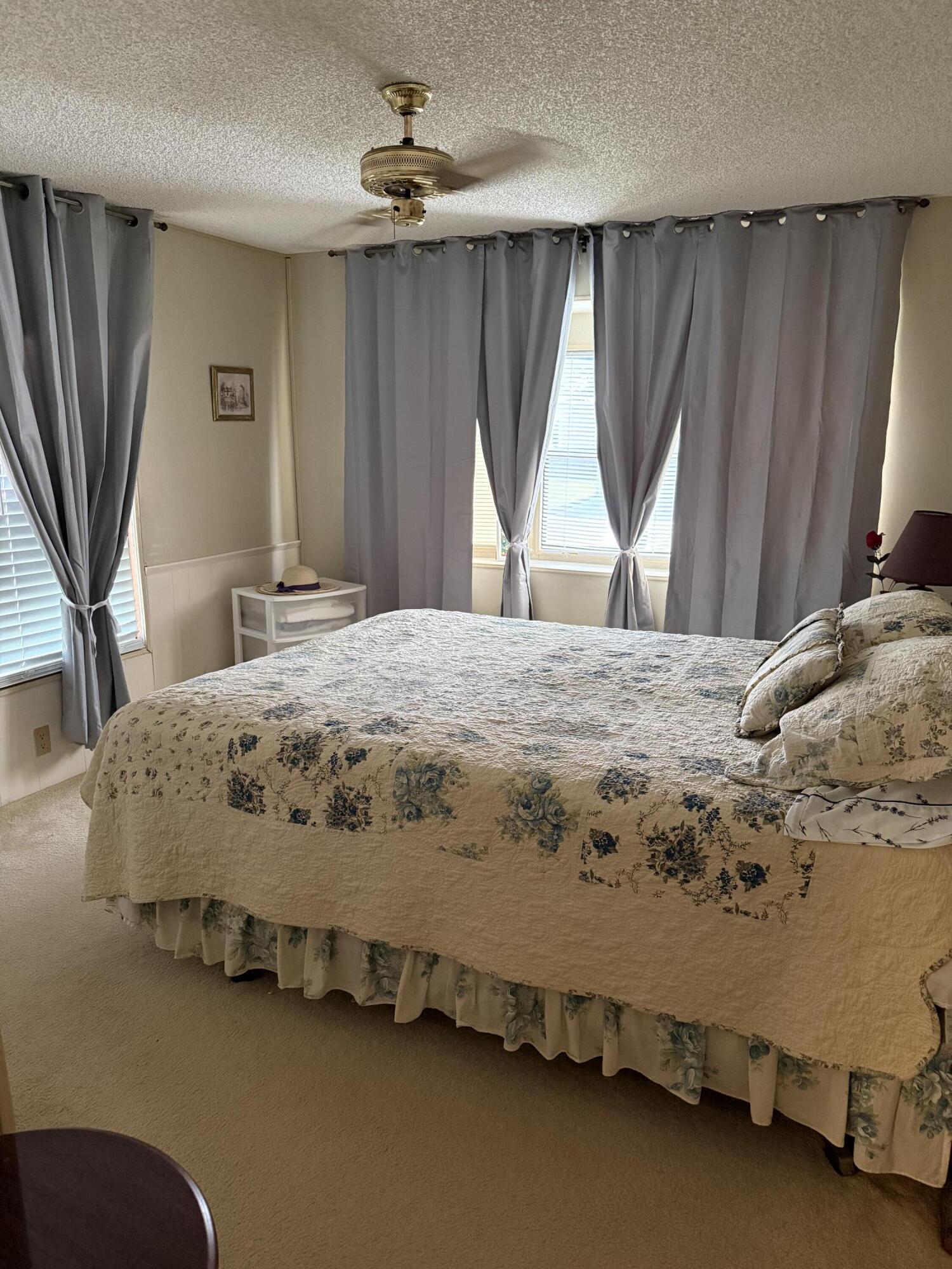 SPANISH LAKES COUNTRY CLUB VILLAGE - Residential