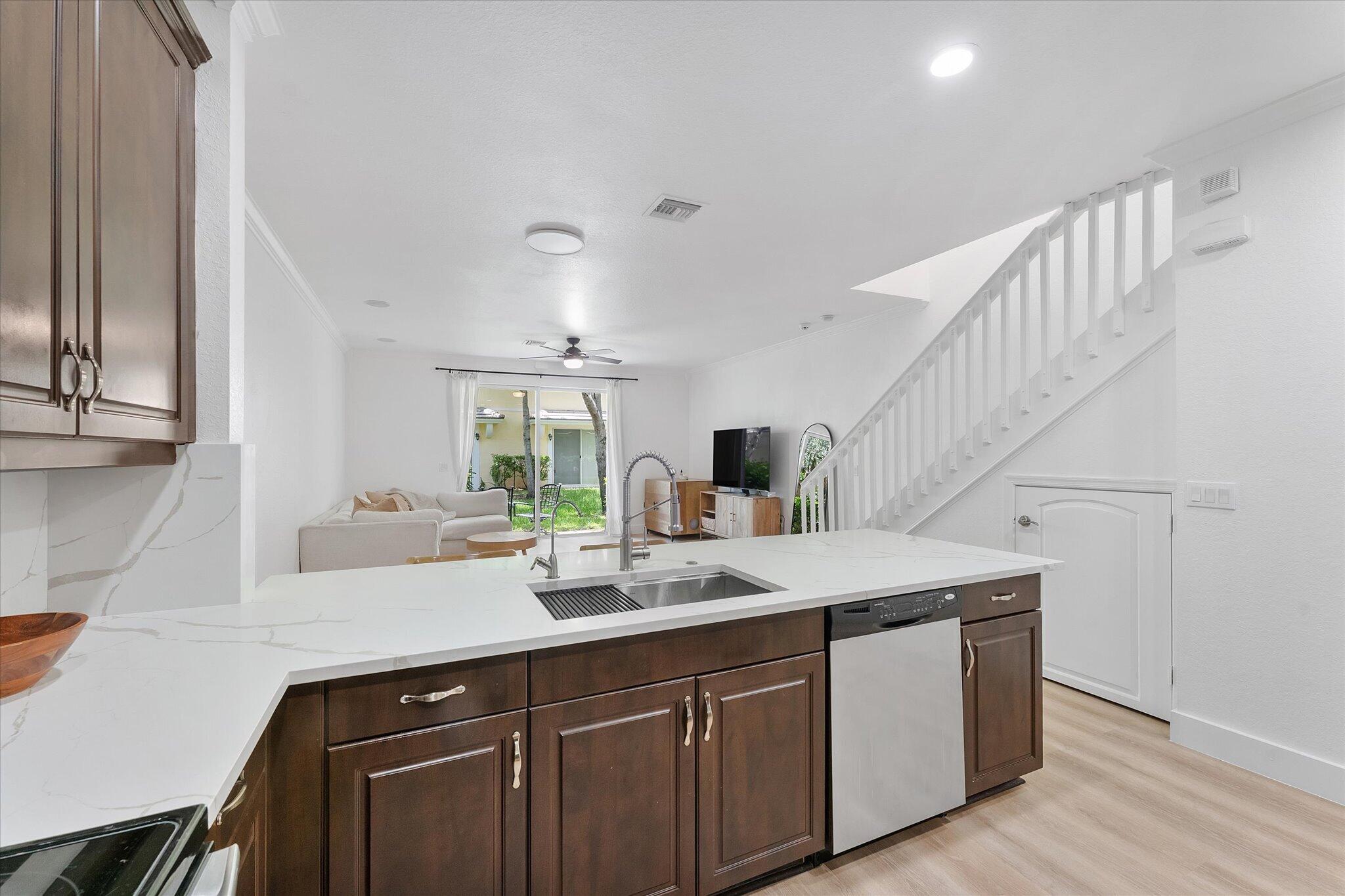 SADDLE BRIDGE - Residential