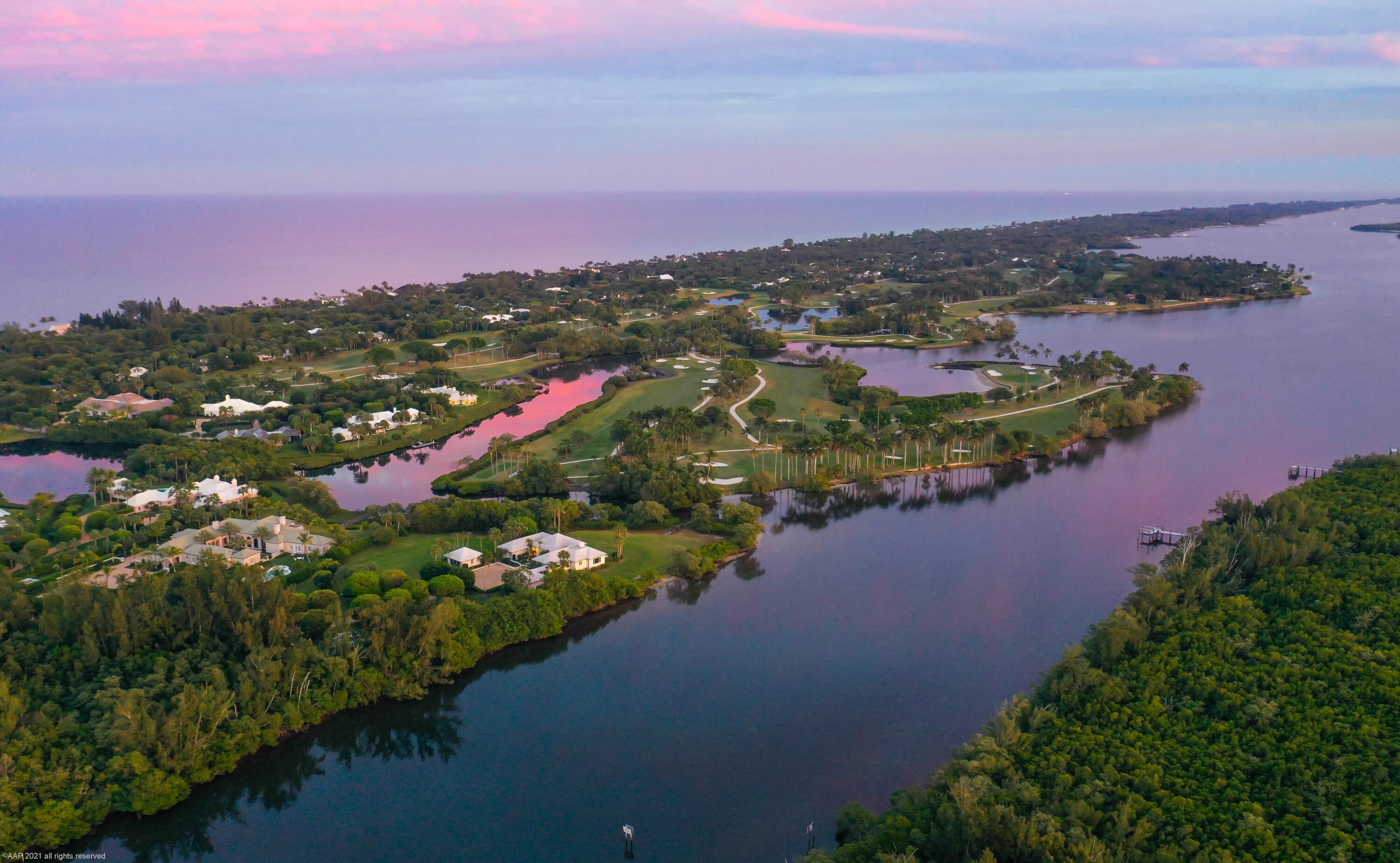 JUPITER ISLAND - Residential