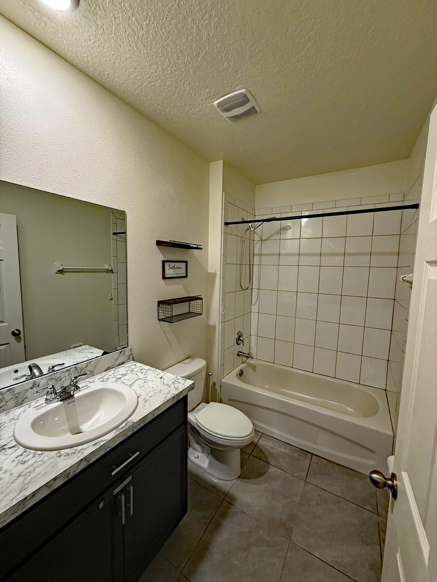 CELEBRATION POINTE - Residential Lease