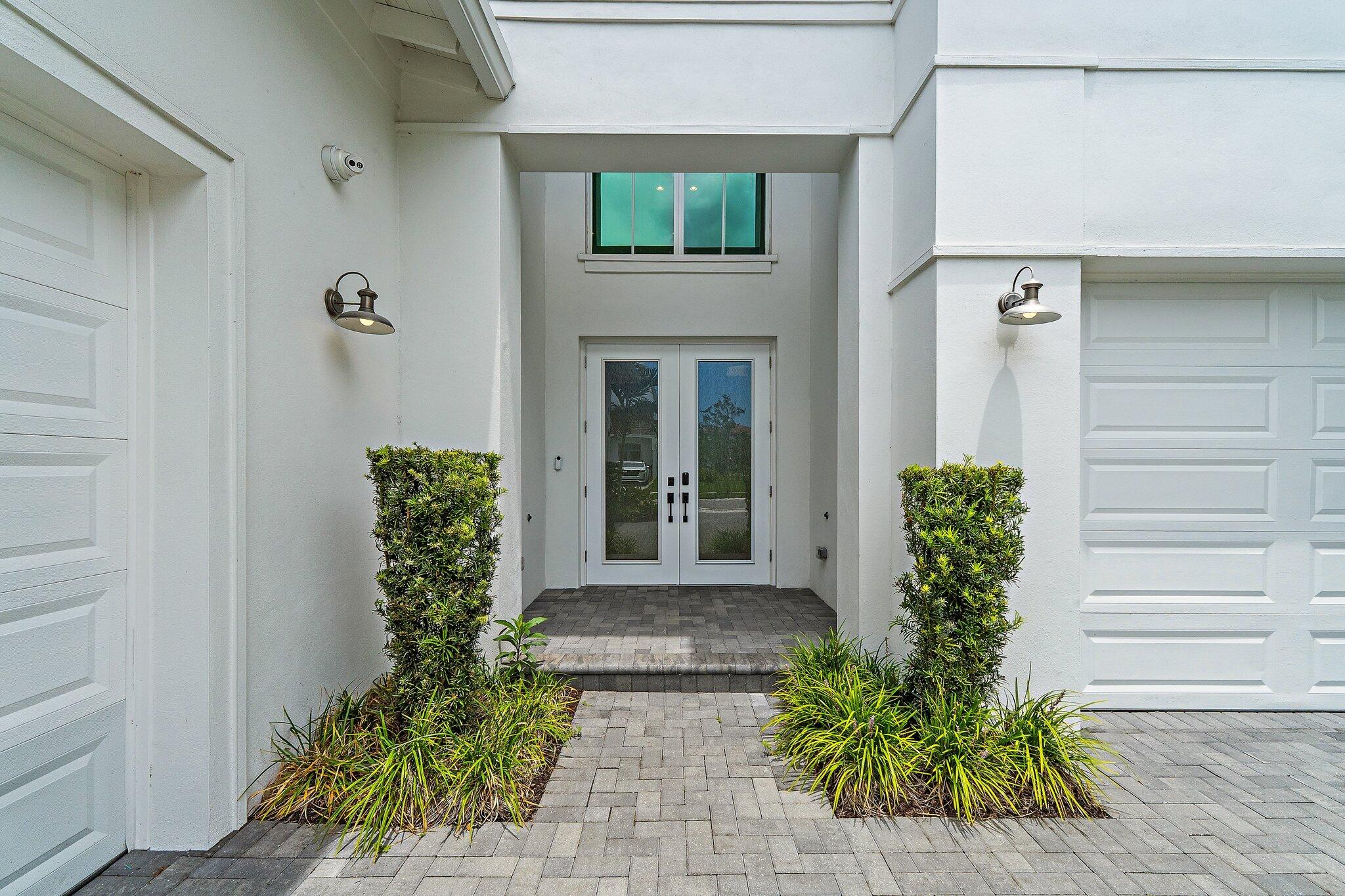 ALTON NEIGHBORHOOD - Residential