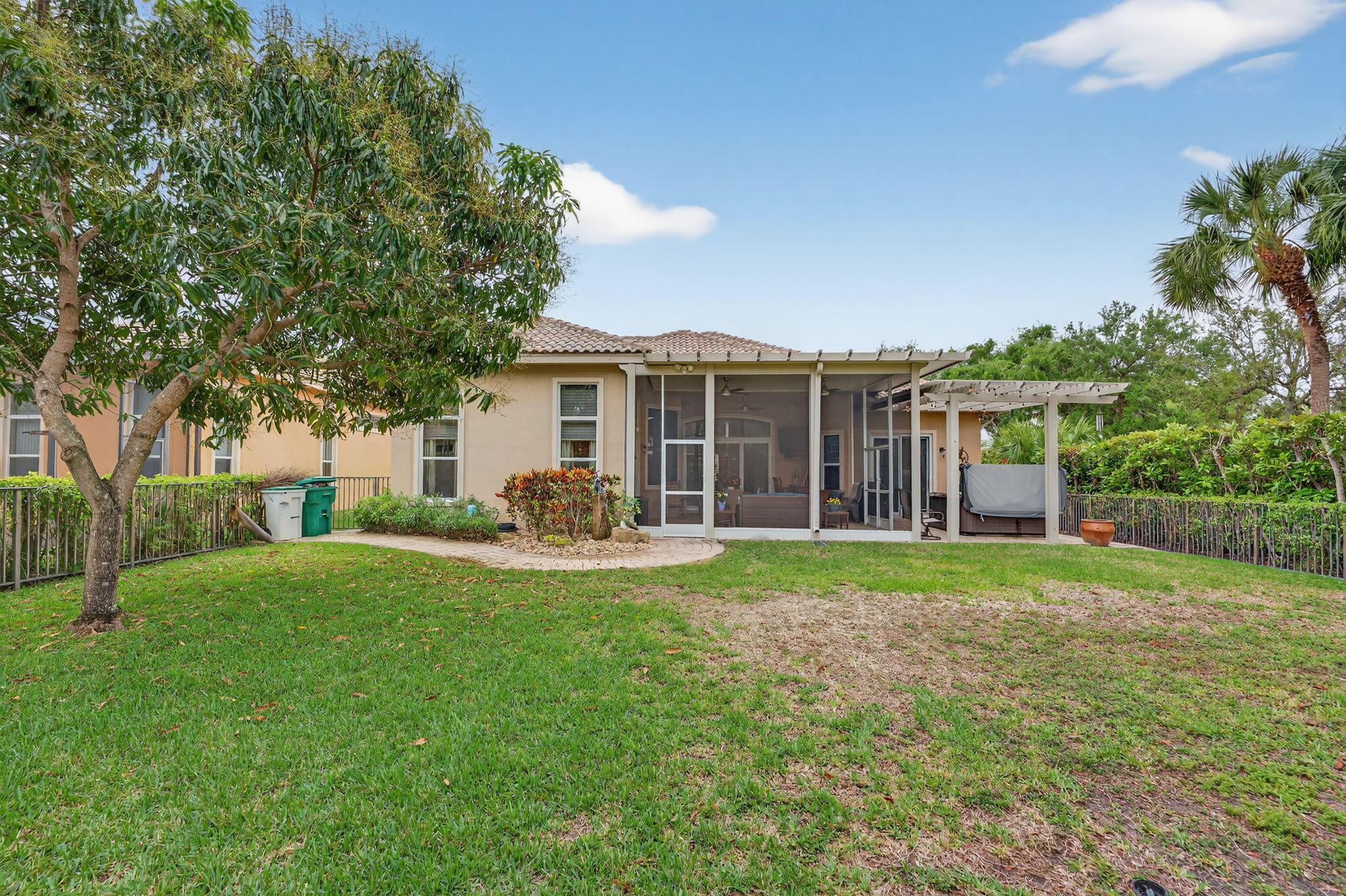 HERON BAY CENTRAL - Residential