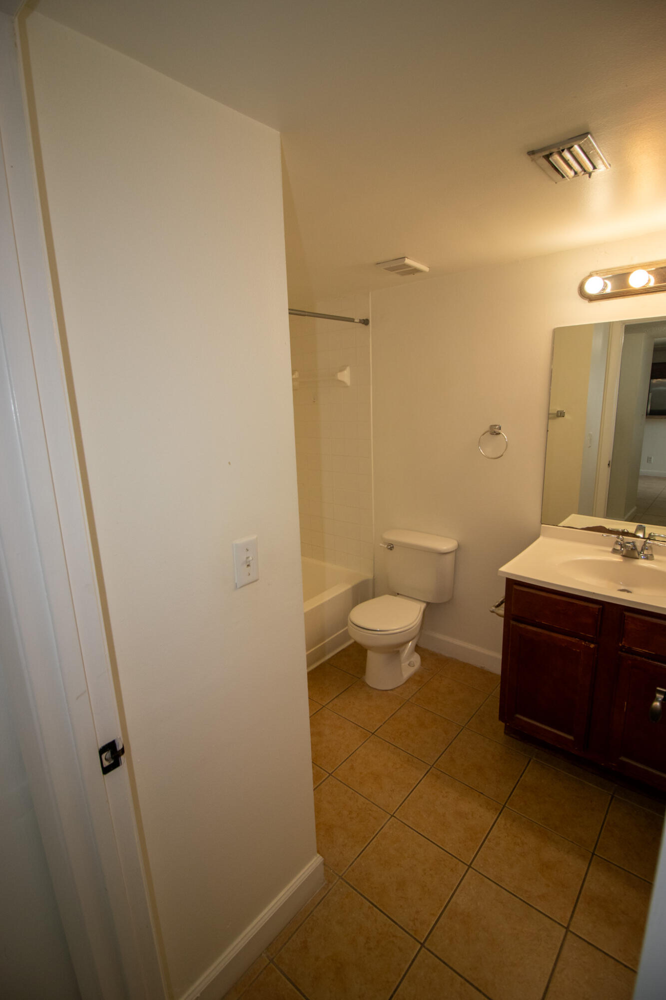 SOUTH PALM PLACE CONDO - Residential Lease