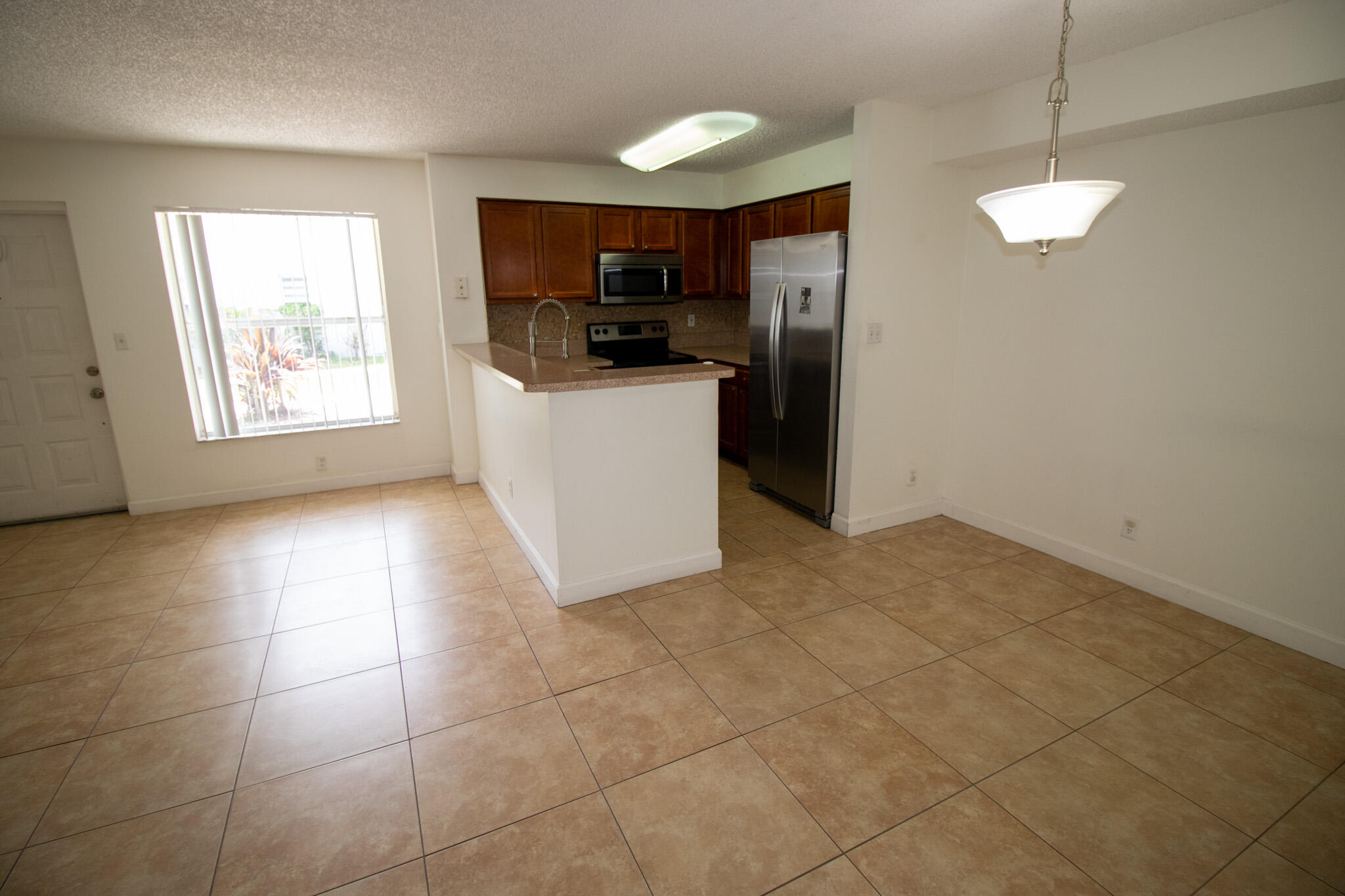 SOUTH PALM PLACE CONDO - Residential Lease
