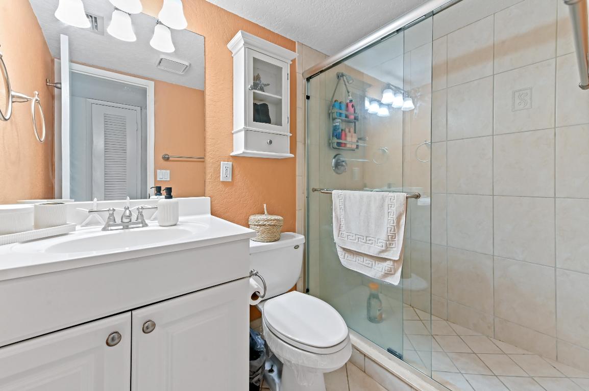 LIGHTHOUSE POINT PLAZA CONDO - Residential