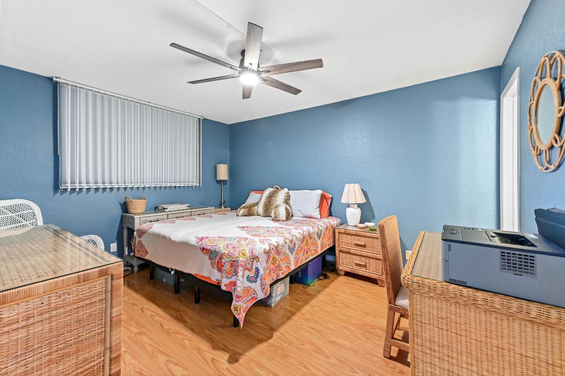 LIGHTHOUSE POINT PLAZA CONDO - Residential
