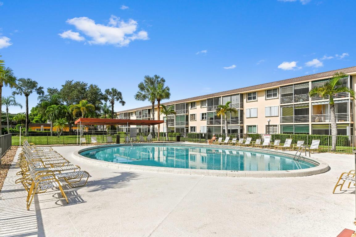 LIGHTHOUSE POINT PLAZA CONDO - Residential
