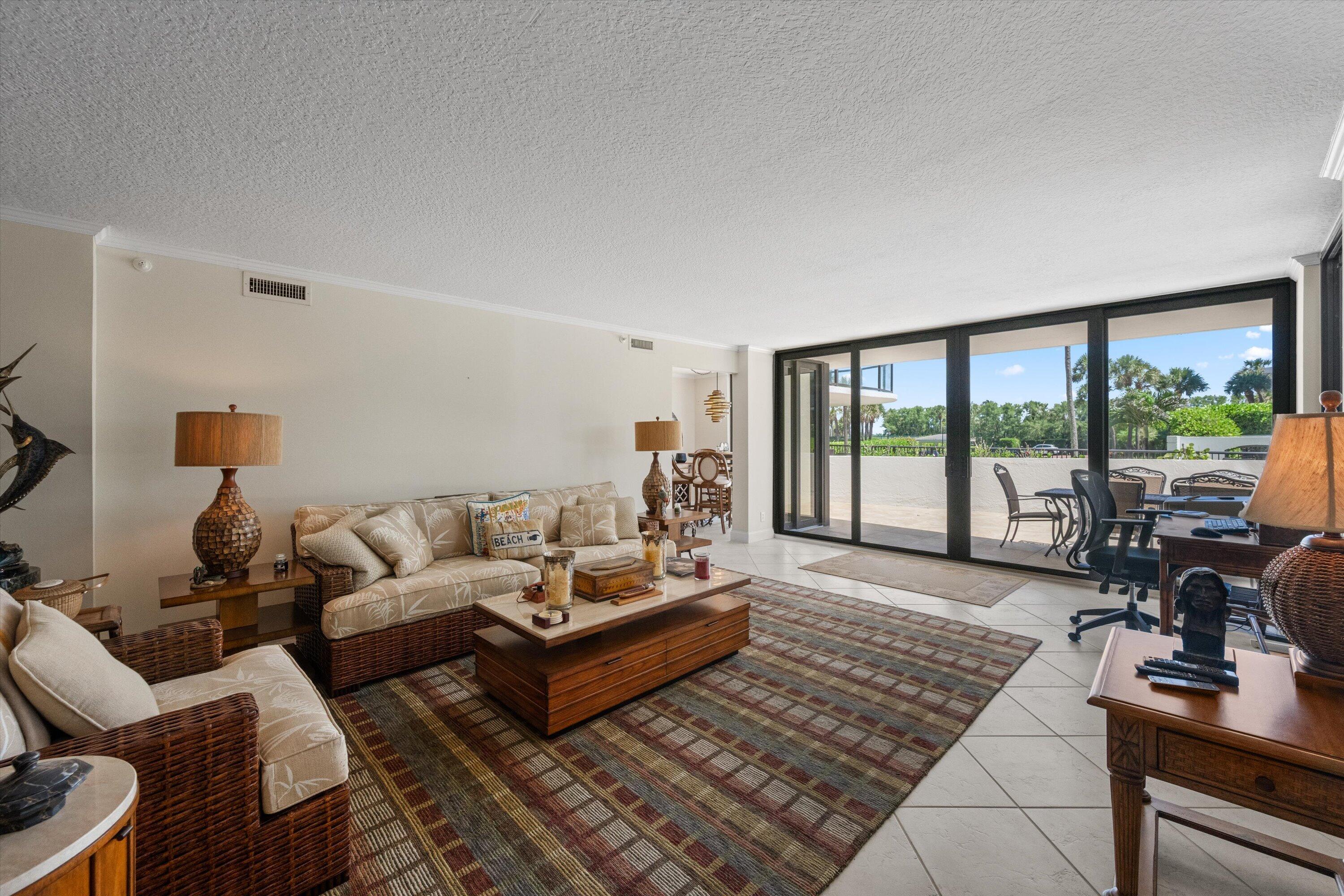 HALCYON OF PALM BEACH - Residential