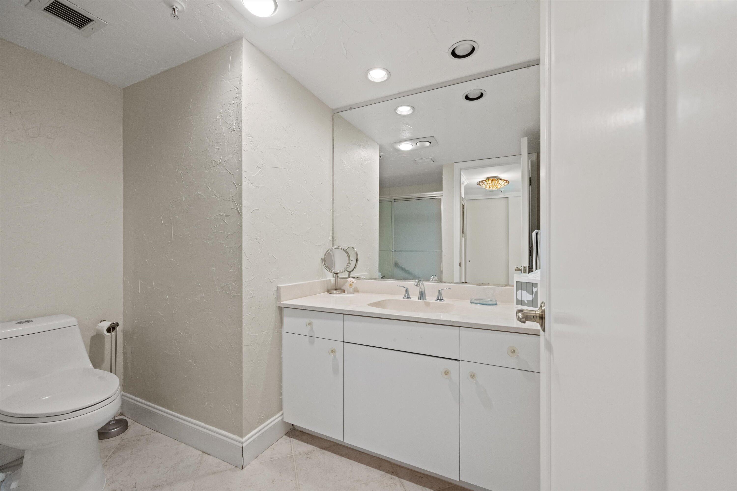 HALCYON OF PALM BEACH - Residential