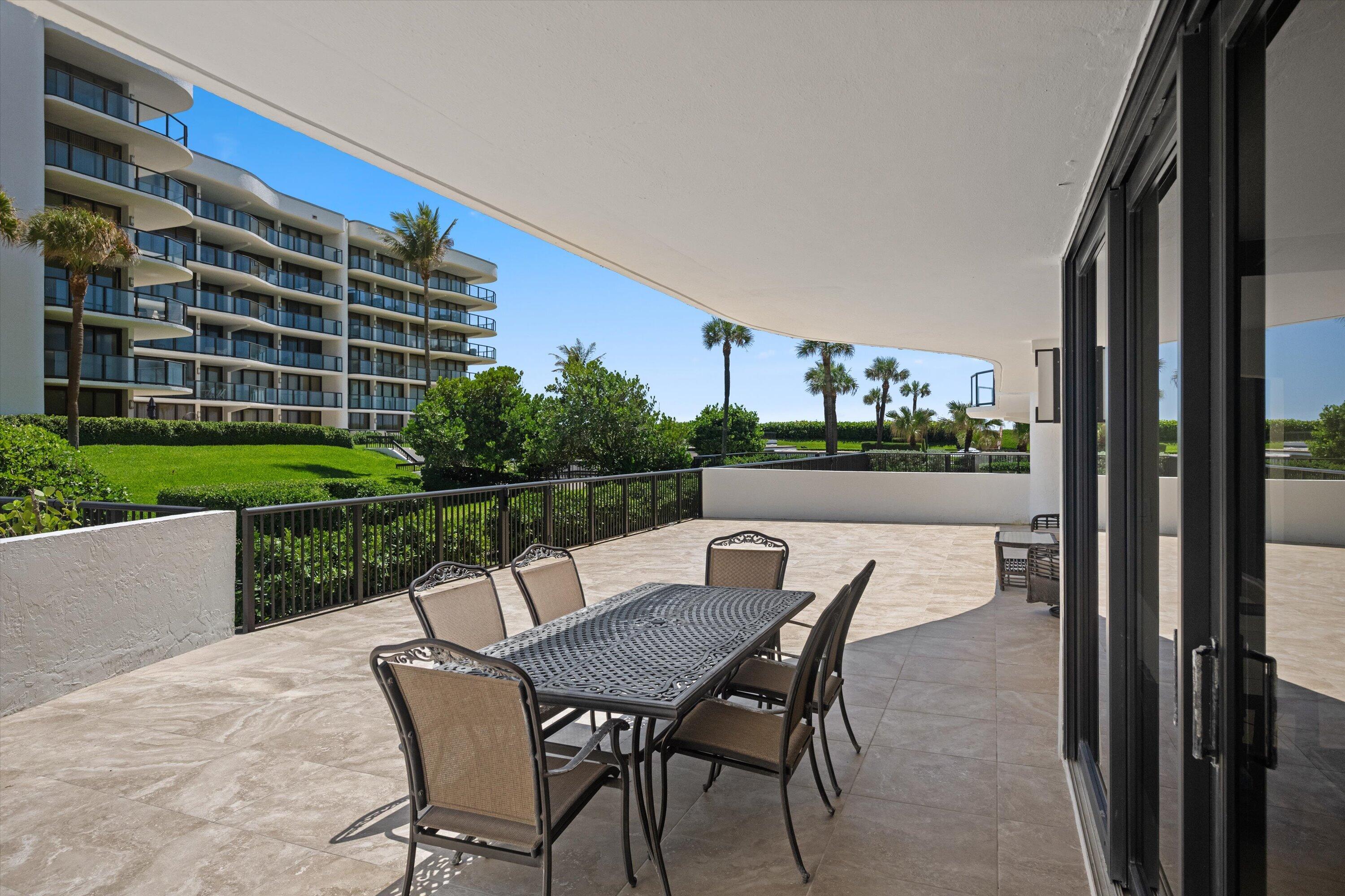 HALCYON OF PALM BEACH - Residential