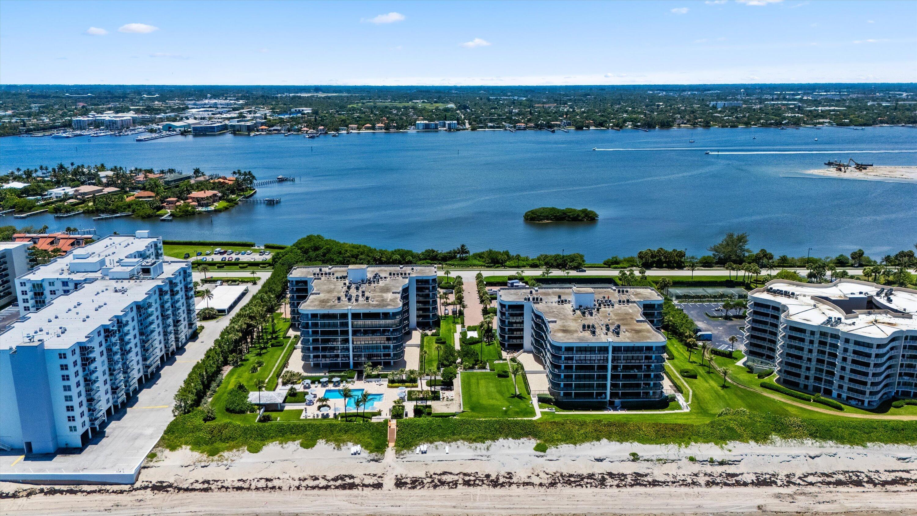 HALCYON OF PALM BEACH - Residential