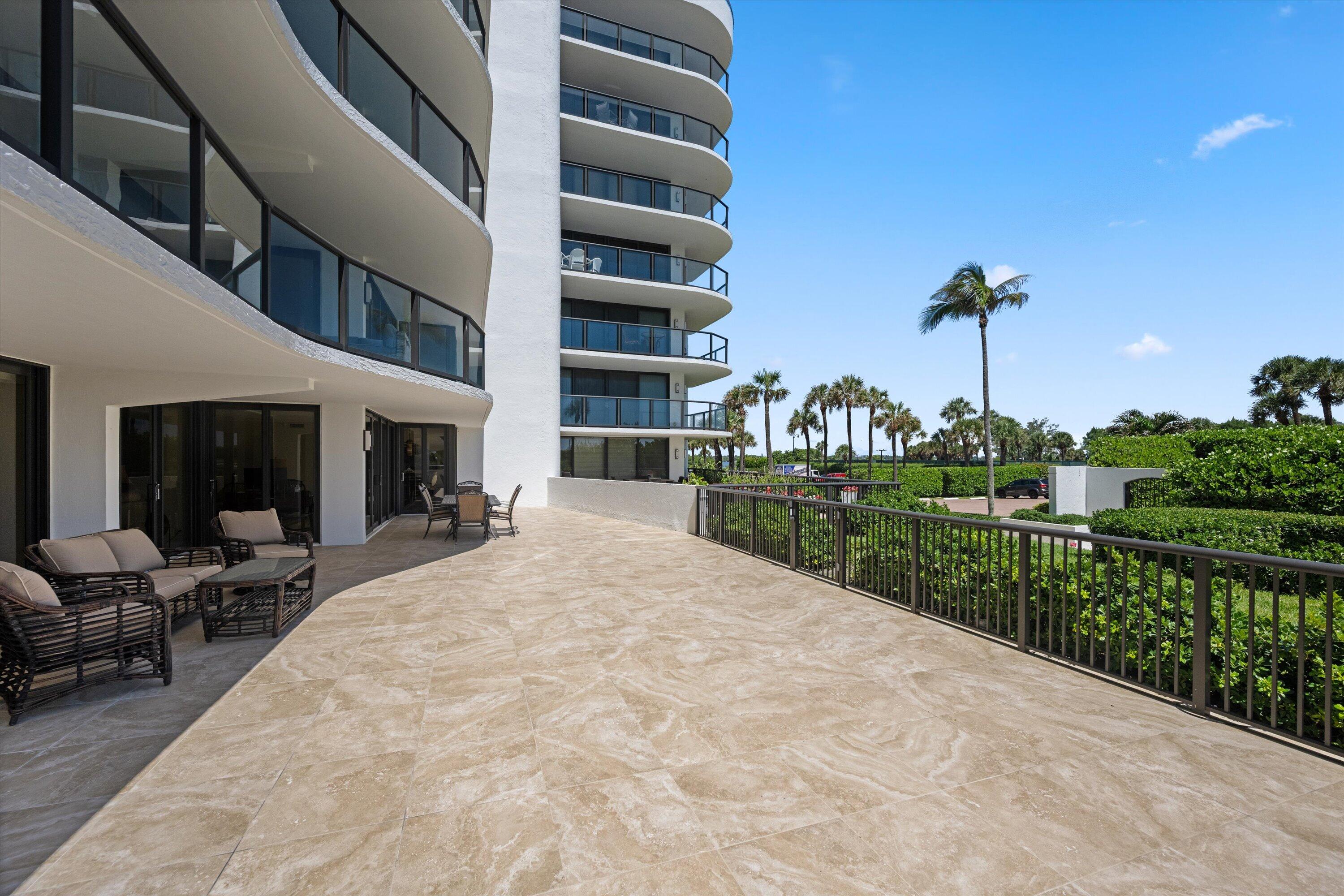 HALCYON OF PALM BEACH - Residential