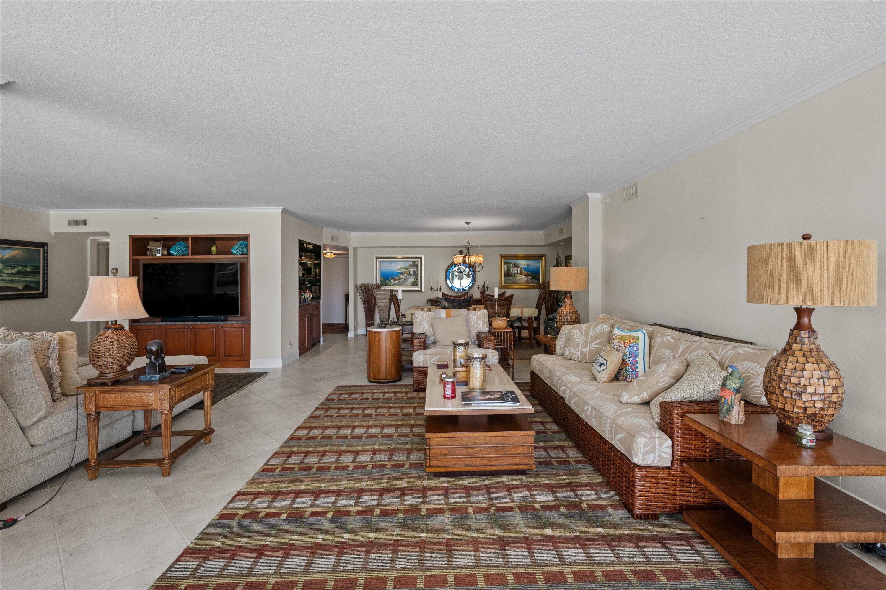 HALCYON OF PALM BEACH - Residential