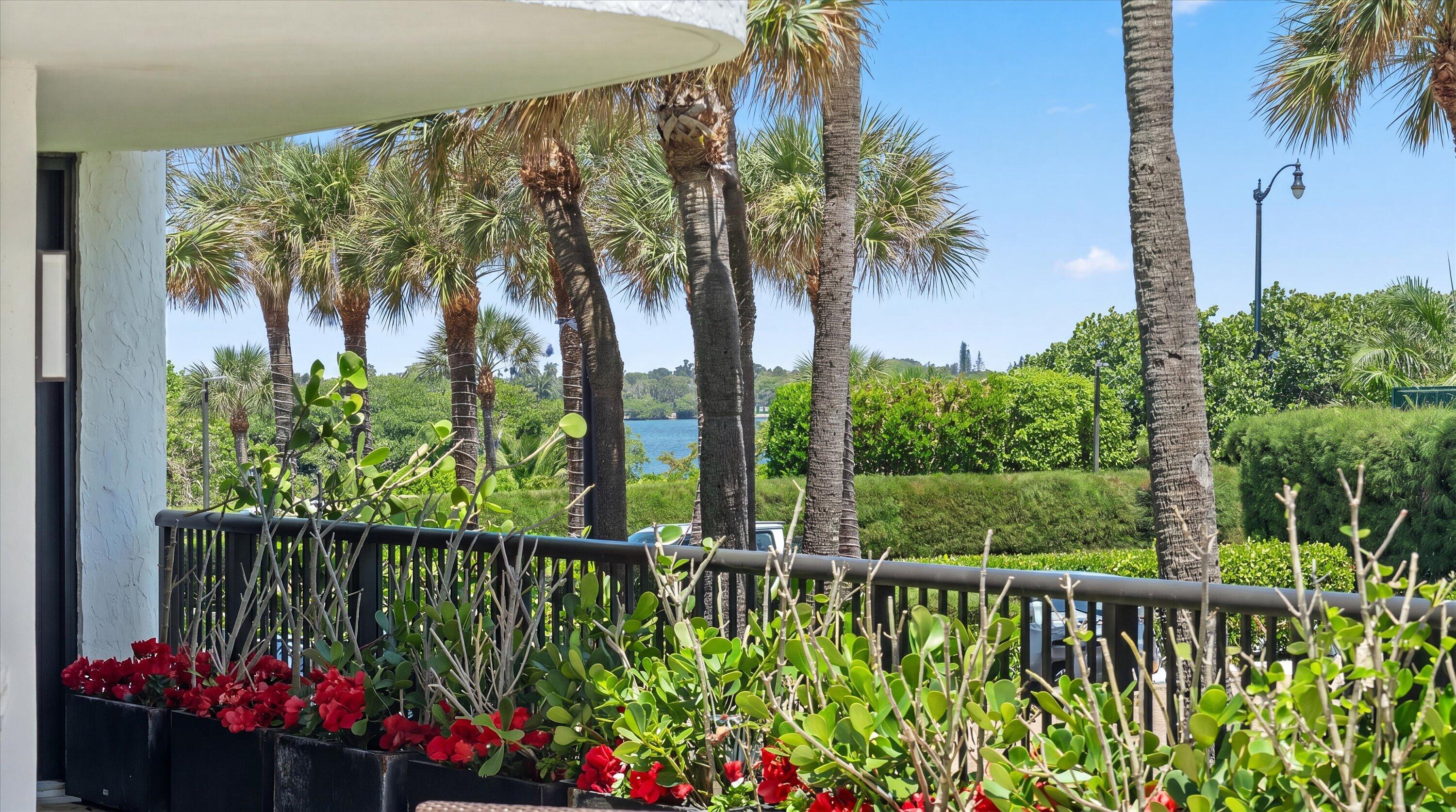 HALCYON OF PALM BEACH - Residential