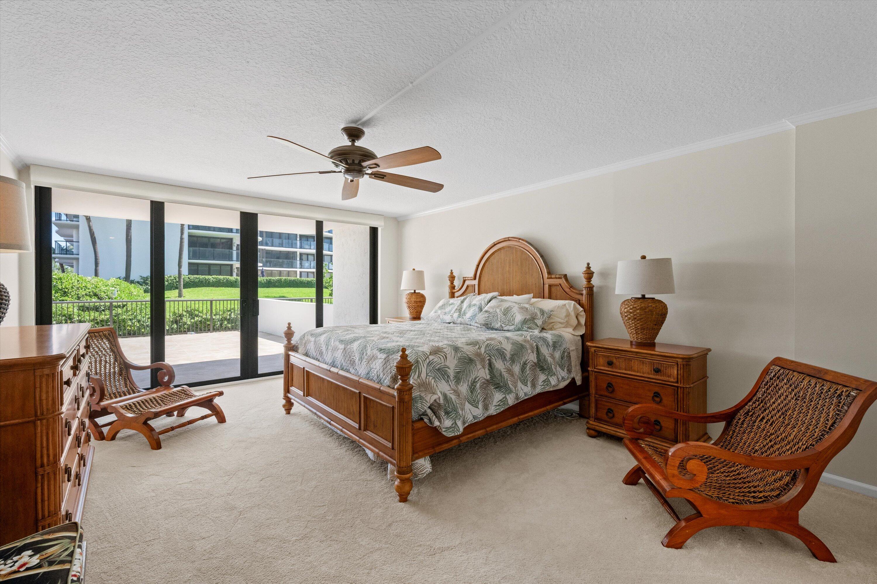 HALCYON OF PALM BEACH - Residential