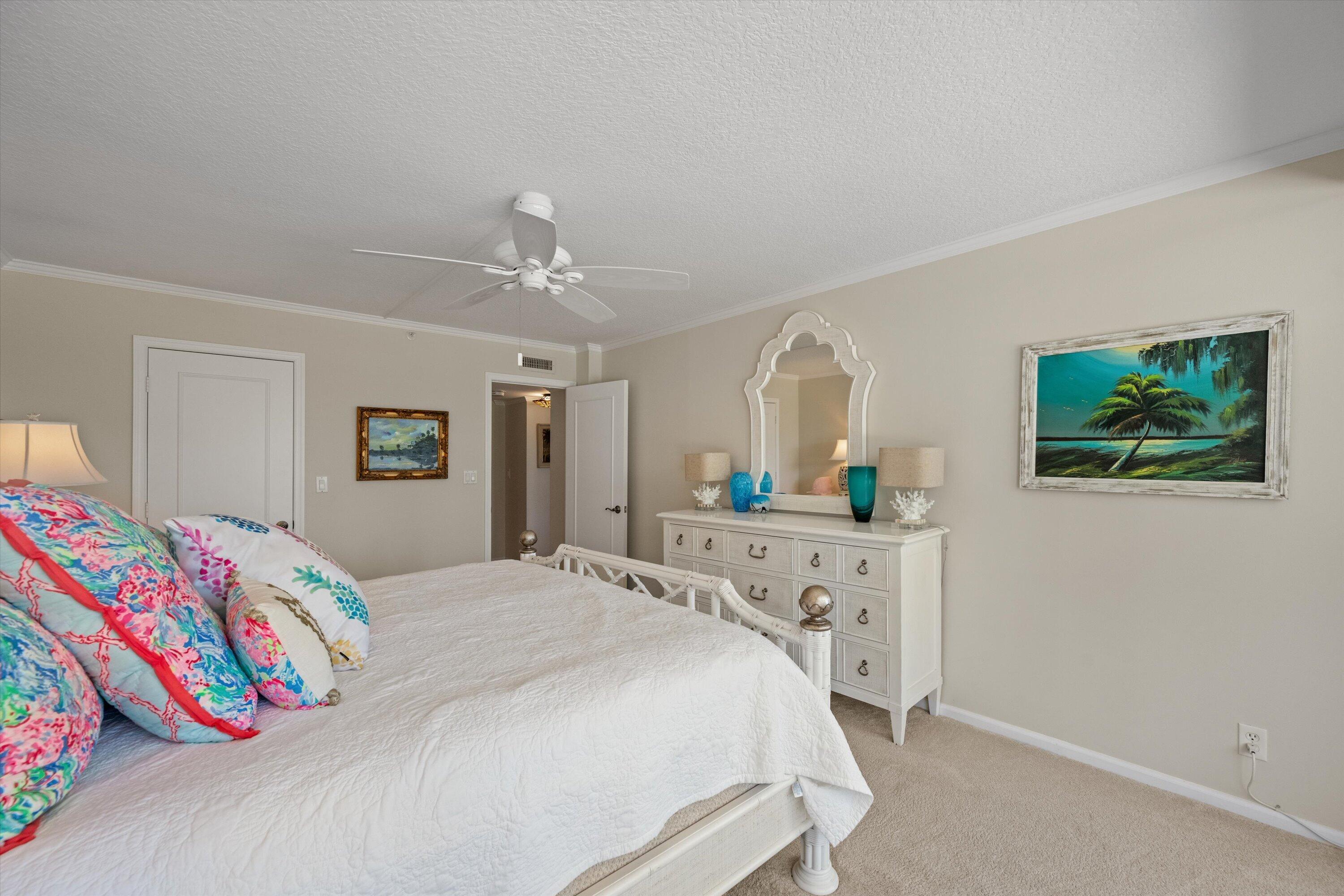 HALCYON OF PALM BEACH - Residential