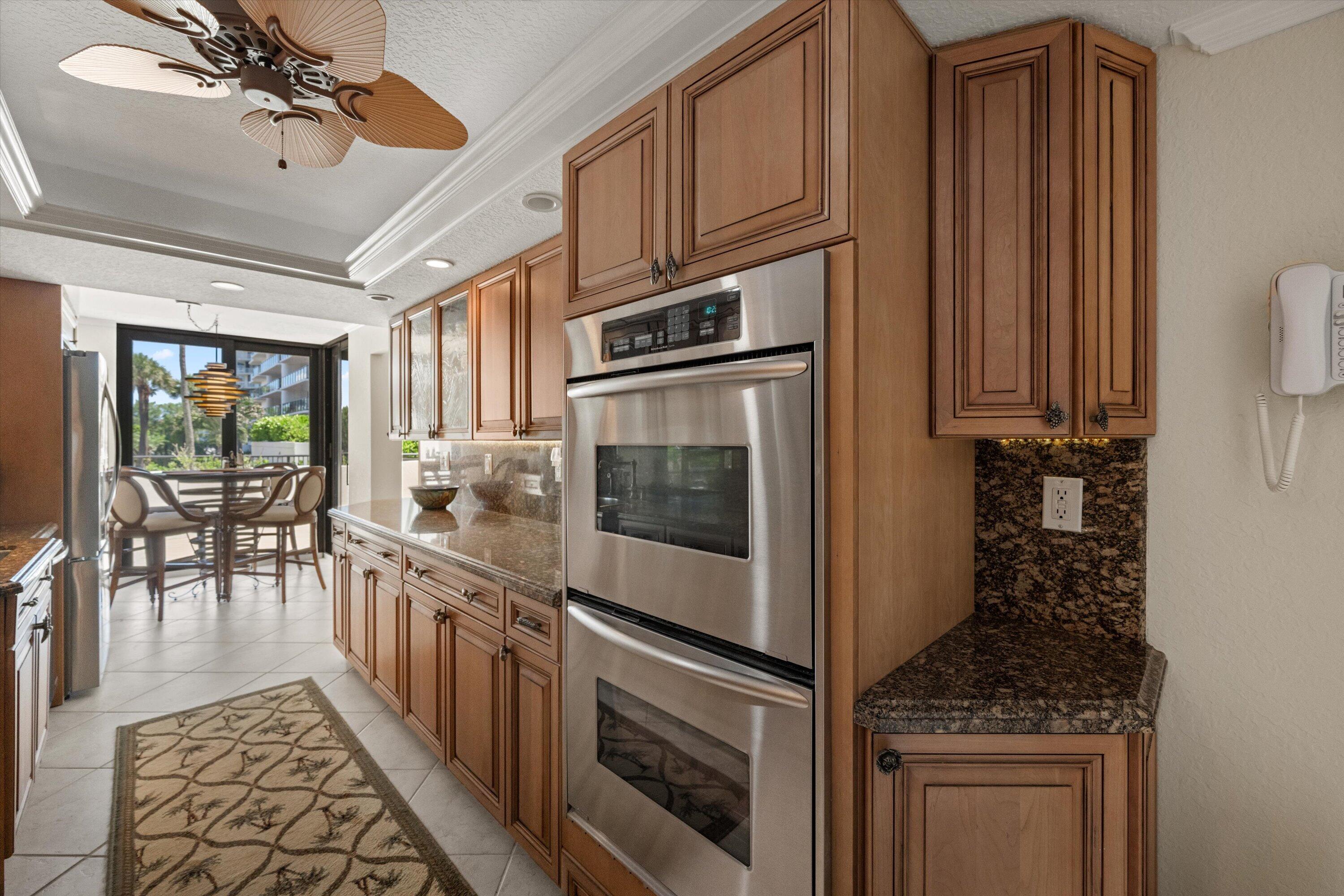 HALCYON OF PALM BEACH - Residential
