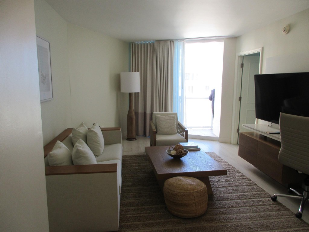 Q Club Resort & Residence - Residential