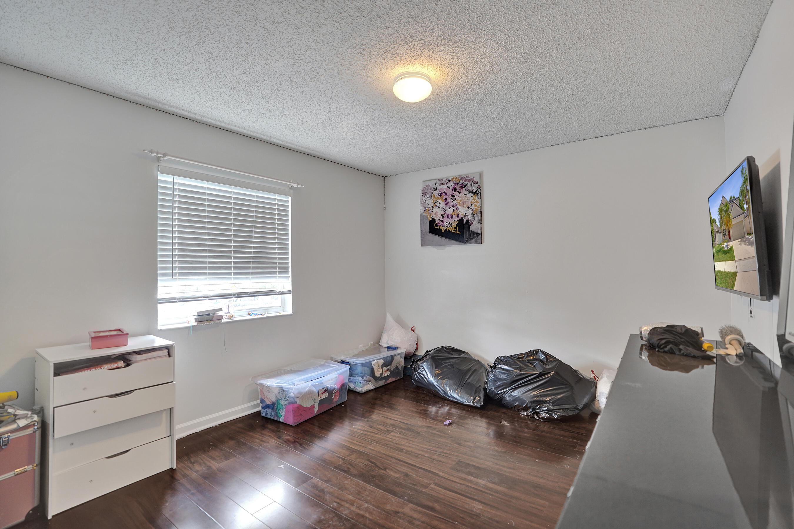 LAND SECTION 8 - Residential