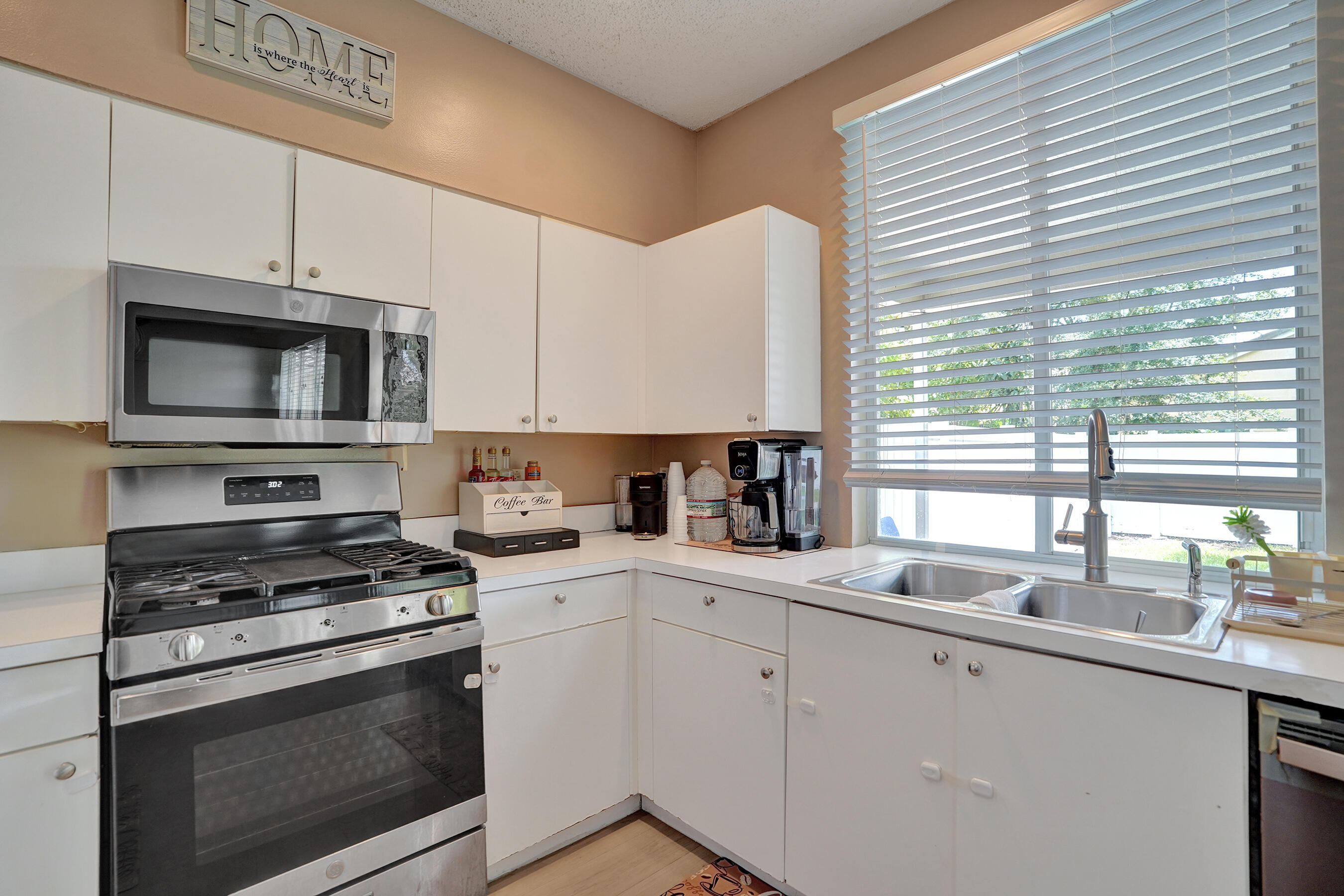 LAND SECTION 8 - Residential